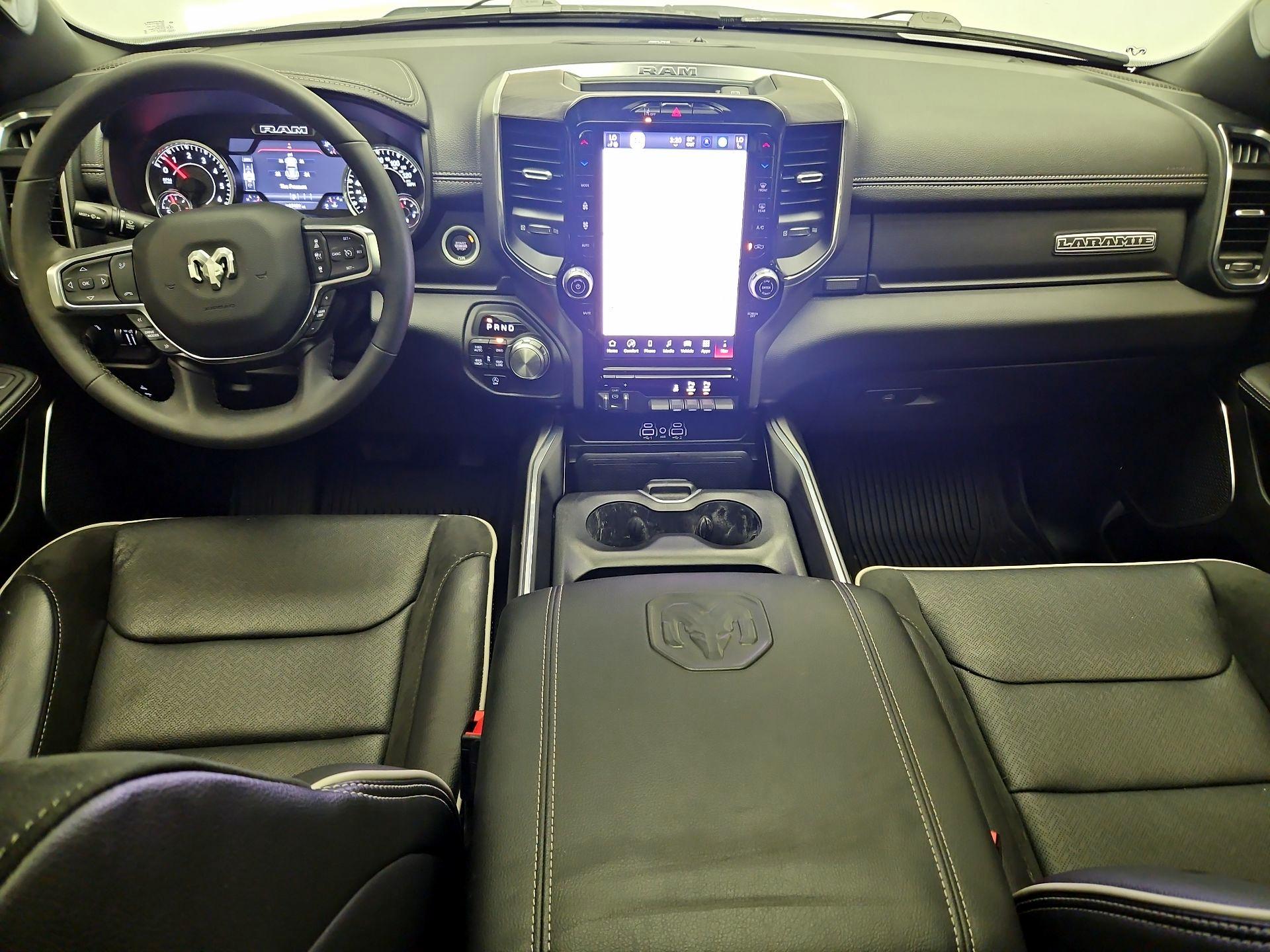 Thumbnail: 2025 RAM 1500 - 9