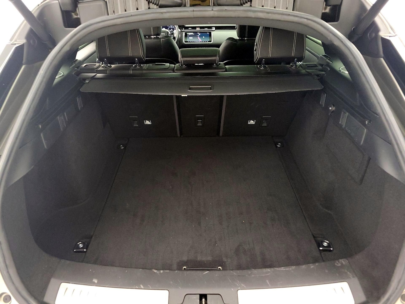 2019 Land Rover Range Rover Velar SE - Photo 23