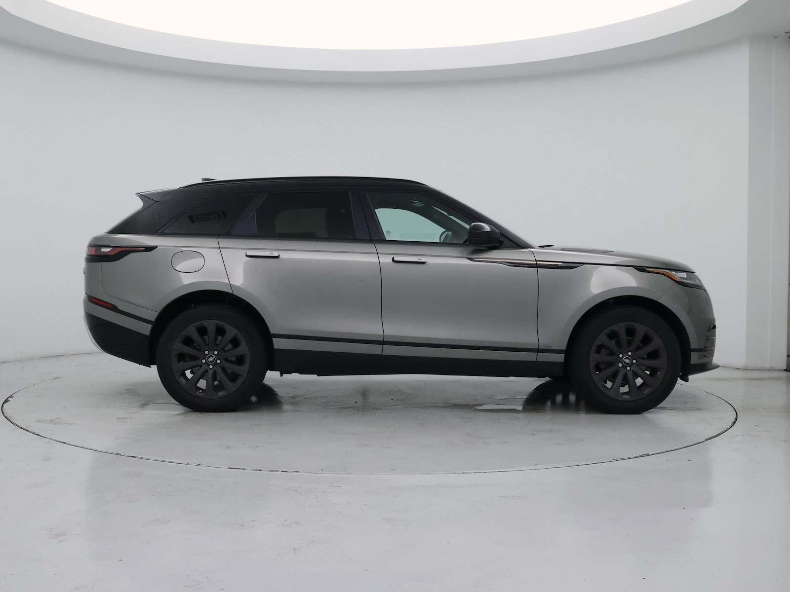 2019 Land Rover Range Rover Velar SE - Photo 8