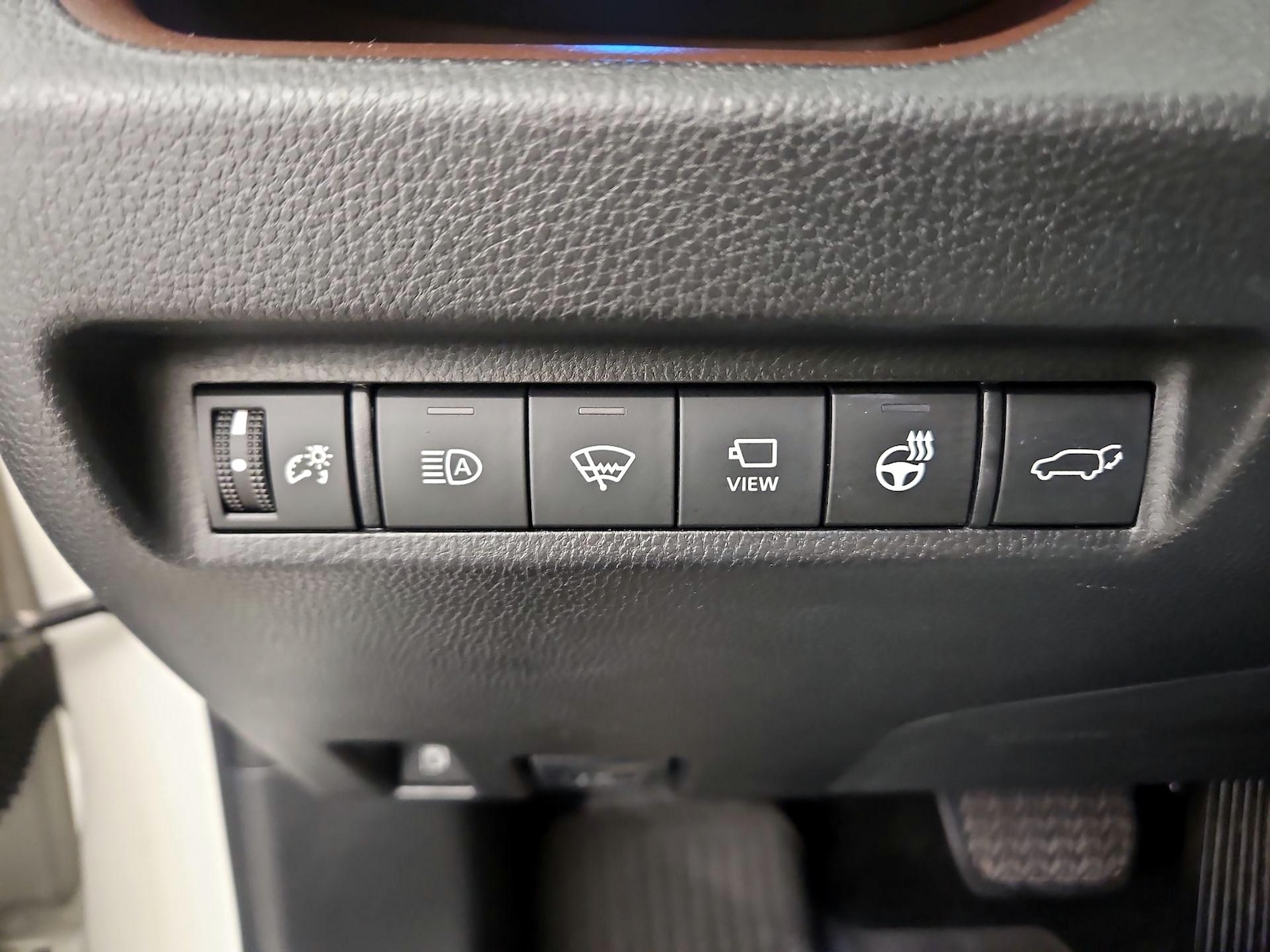 2020 Toyota RAV4 Limited - Photo 14