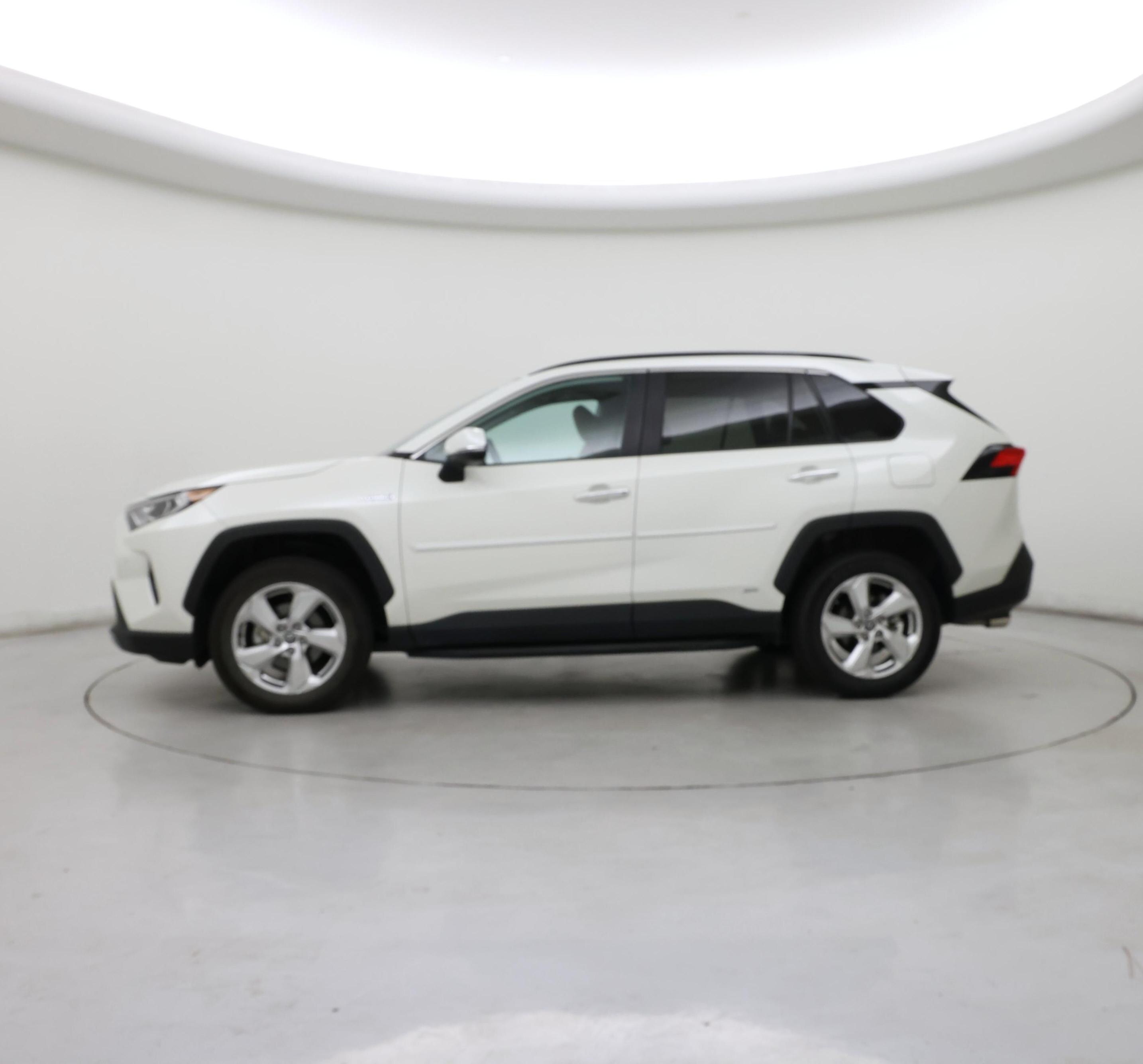 Thumbnail: 2020 Toyota RAV4 - 3