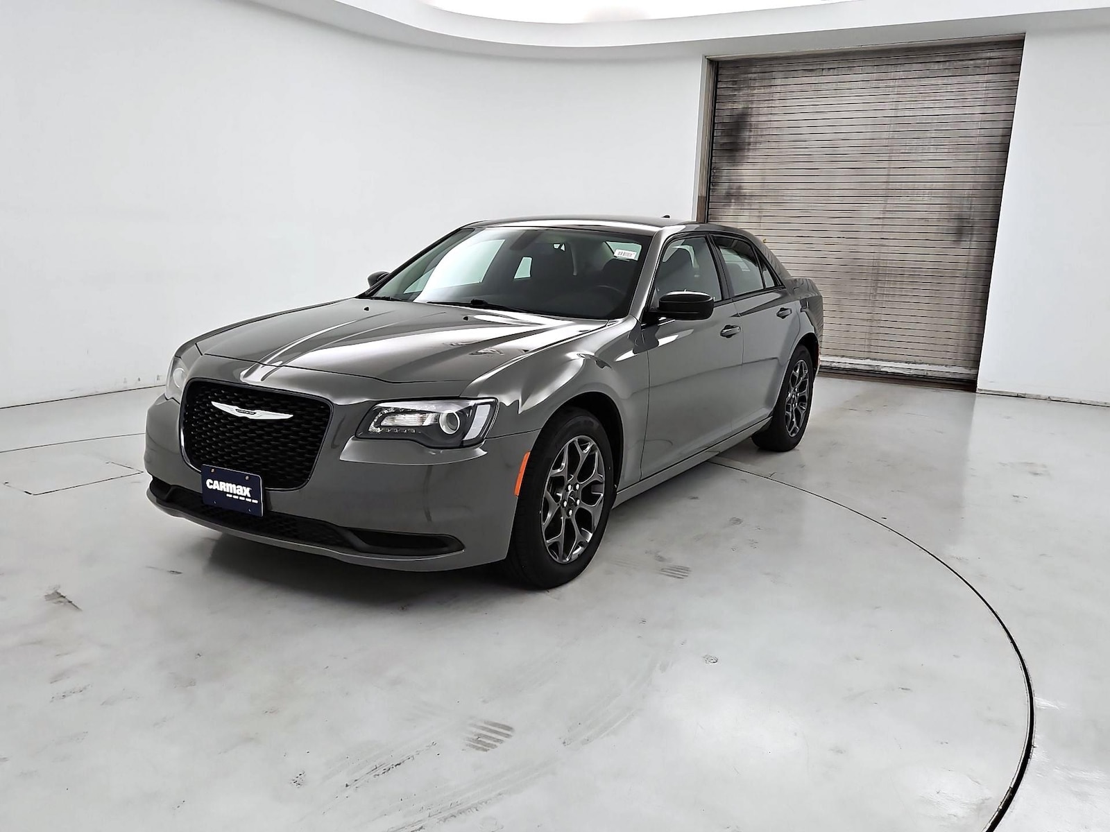 2018 Chrysler 300 Touring - Photo 3