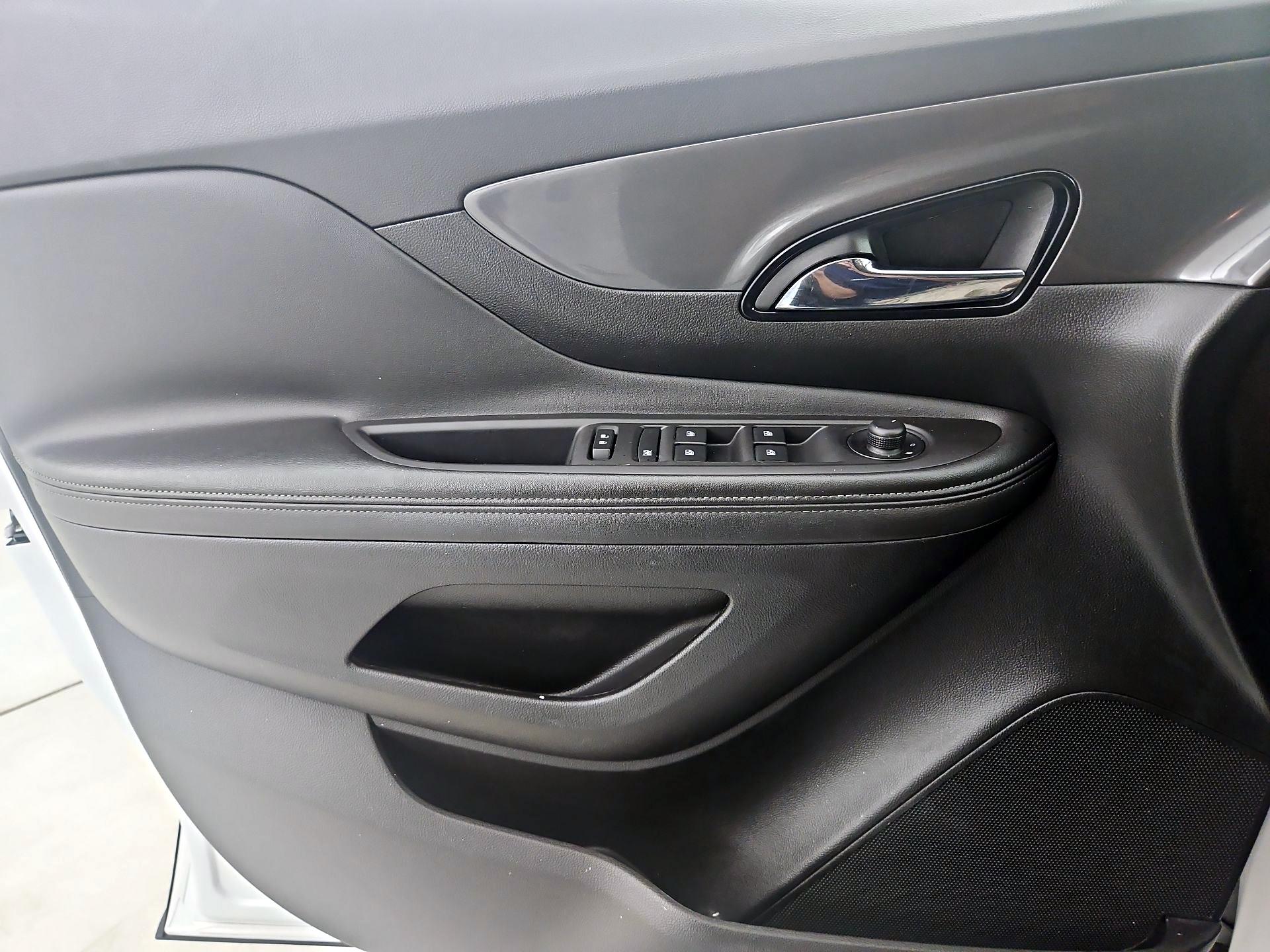 Thumbnail: 2017 Buick Encore - 12