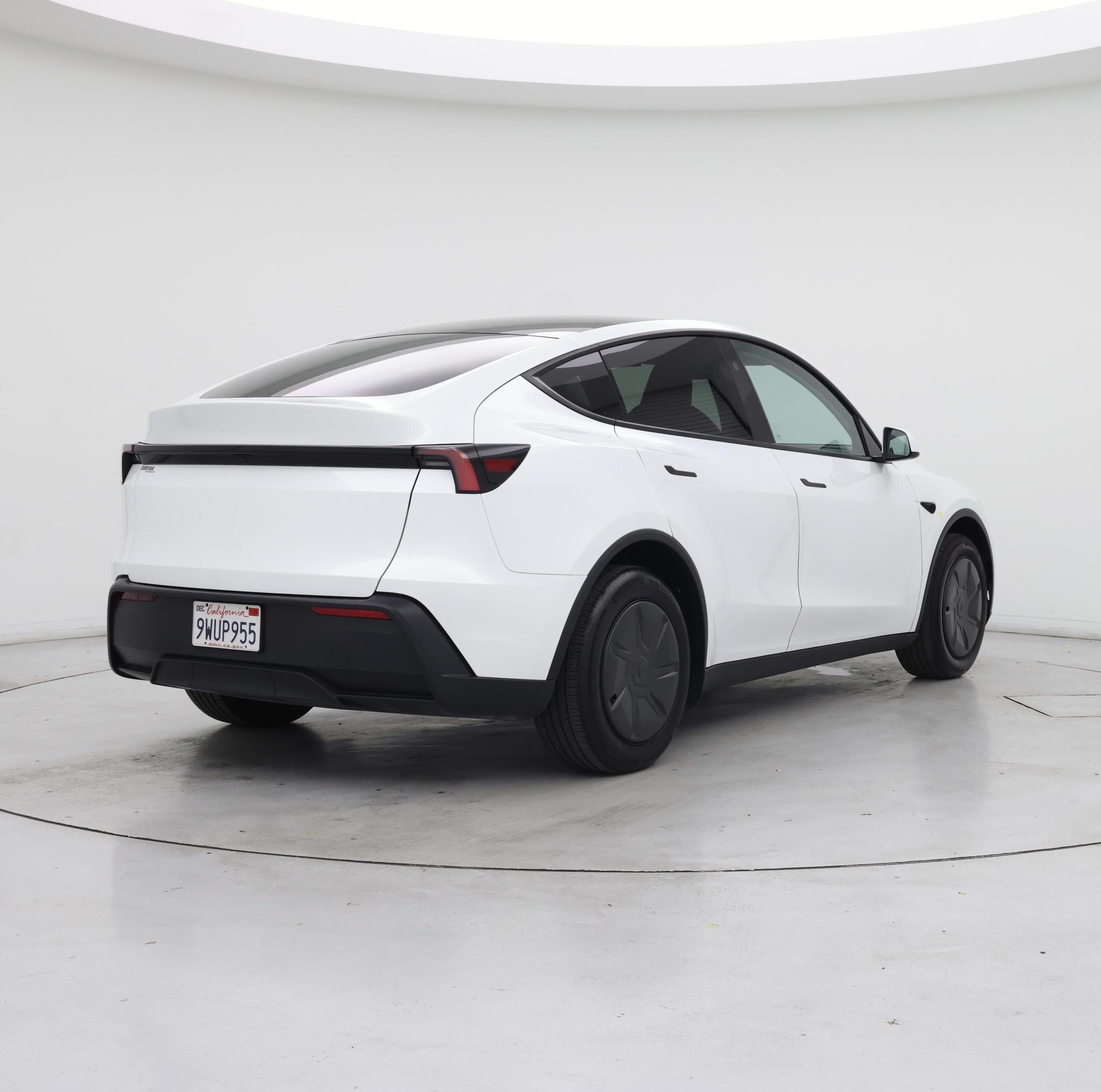 Thumbnail: 2026 Tesla Model Y - 8