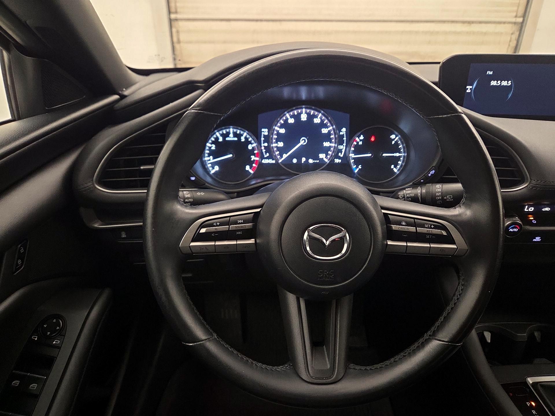 Thumbnail: 2021 Mazda Mazda3 - 10