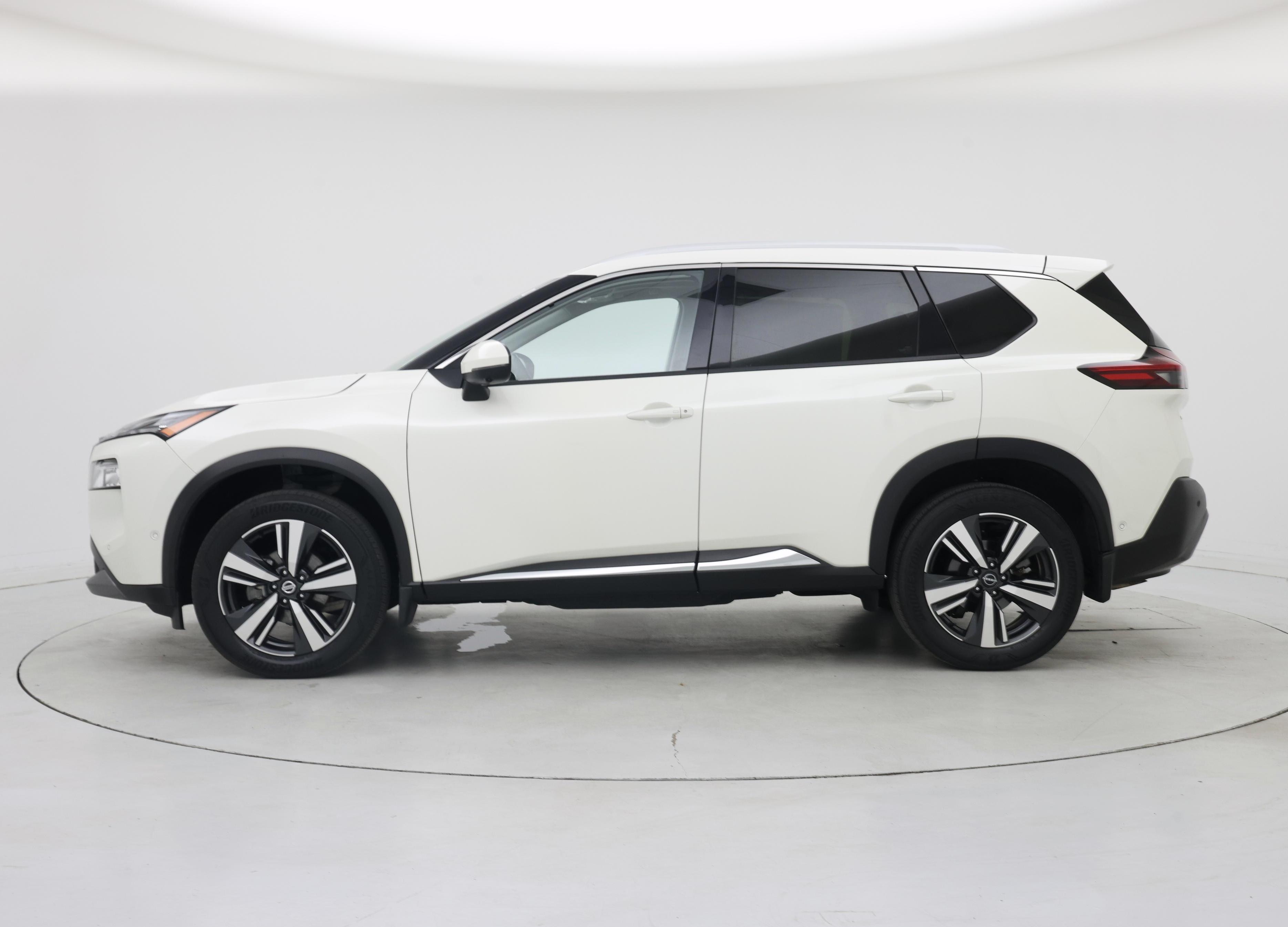 Thumbnail: 2023 Nissan Rogue - 3