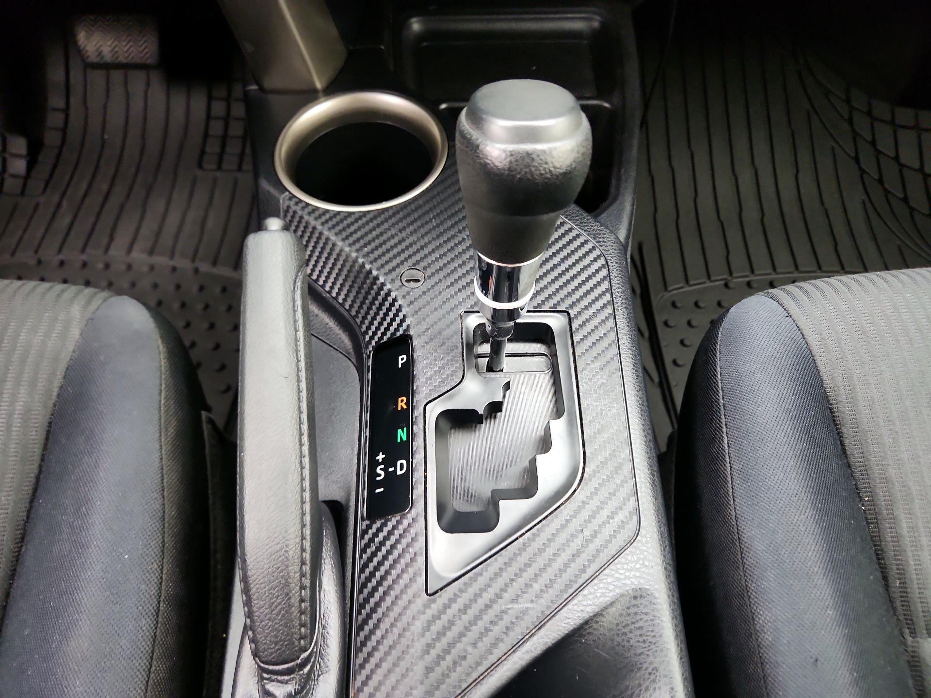 Thumbnail: 2014 Toyota RAV4 - 17