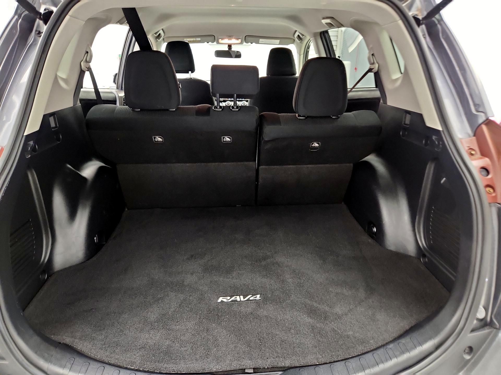 Thumbnail: 2014 Toyota RAV4 - 20