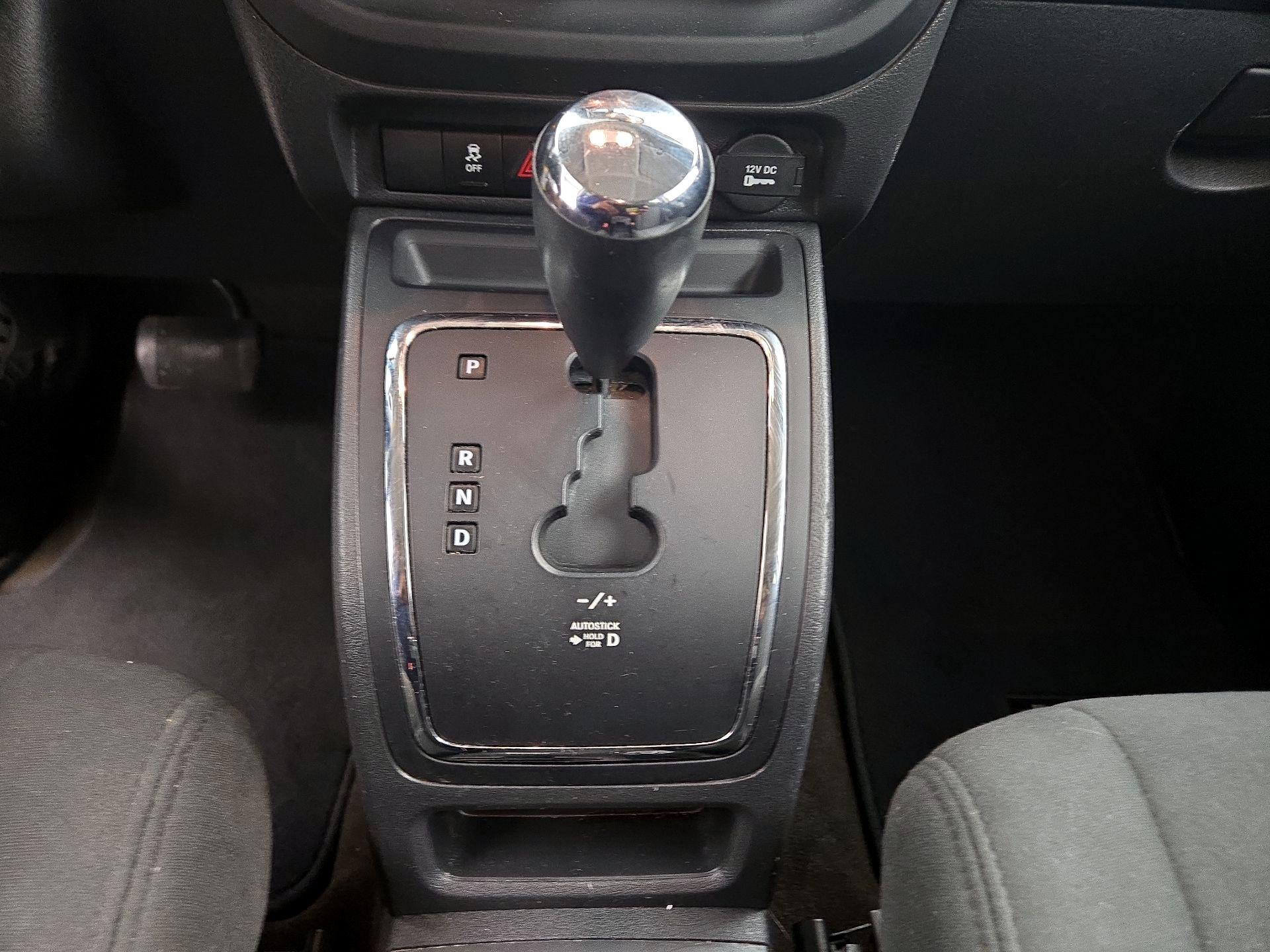 Thumbnail: 2015 Jeep Patriot - 15