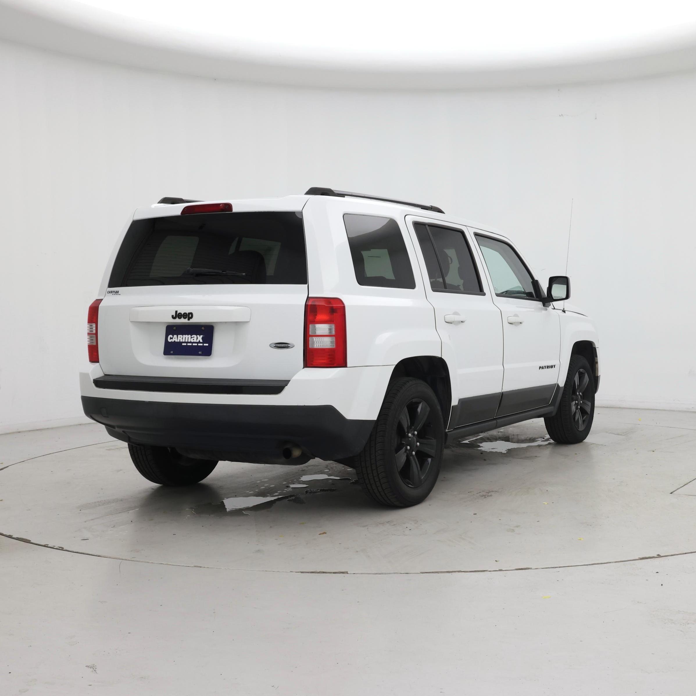 Thumbnail: 2015 Jeep Patriot - 8