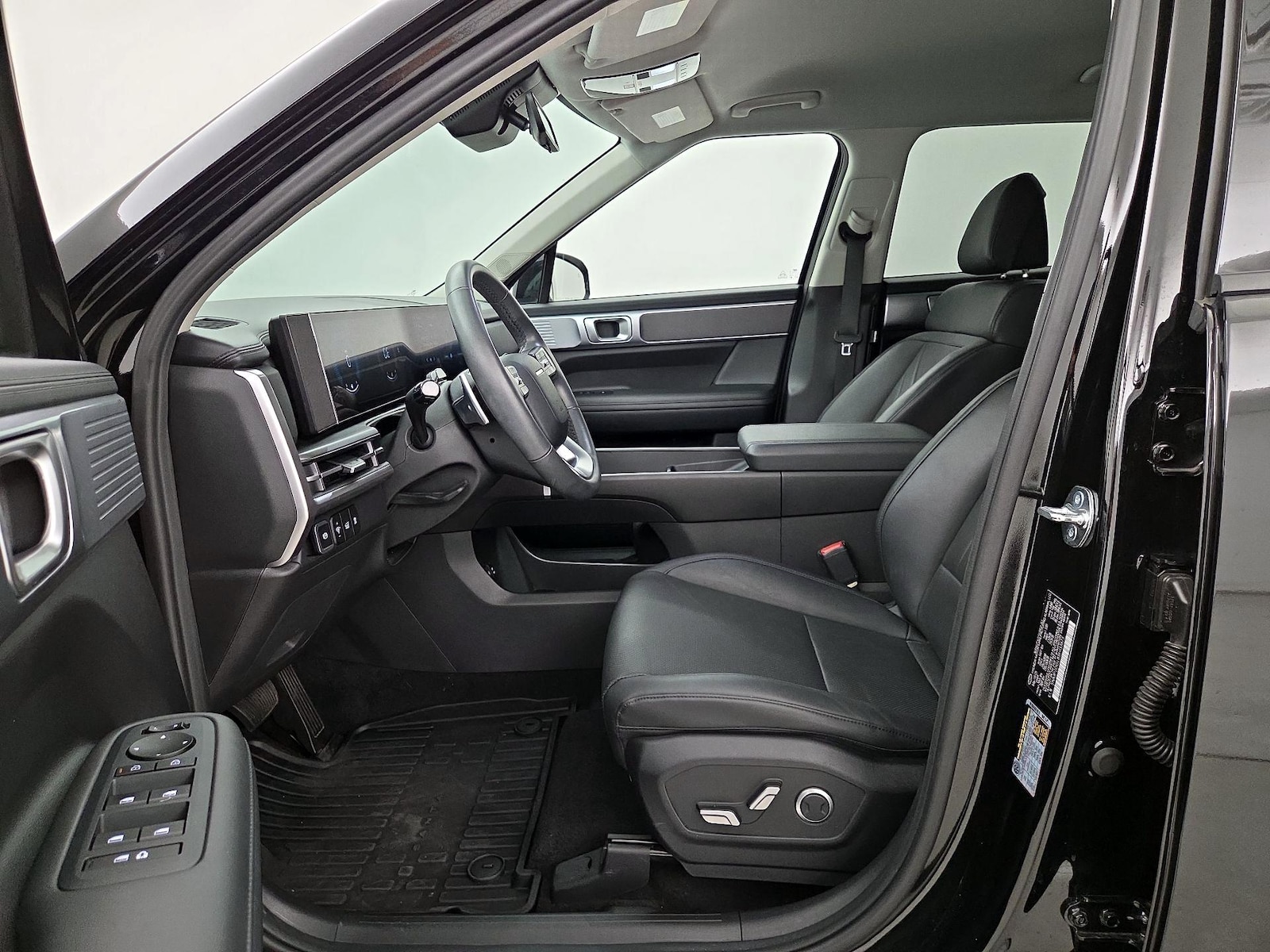 2025 Hyundai Santa Fe SEL - Photo 12