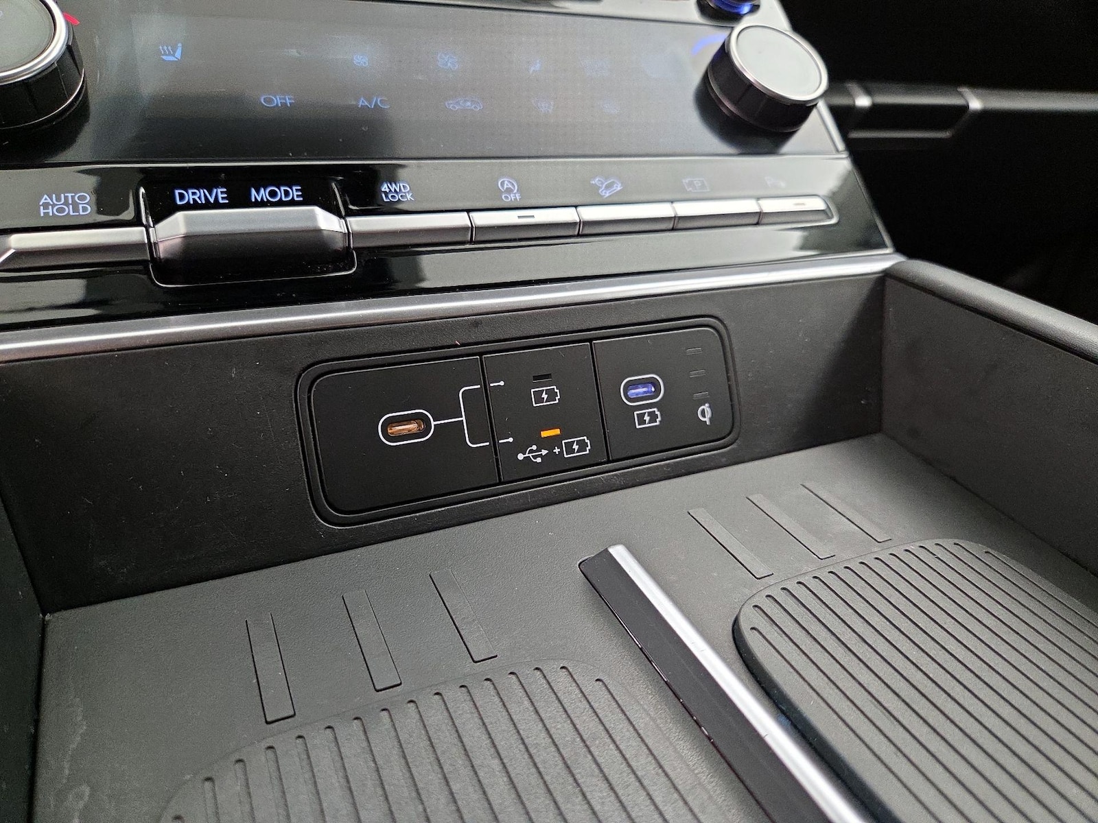2025 Hyundai Santa Fe SEL - Photo 19
