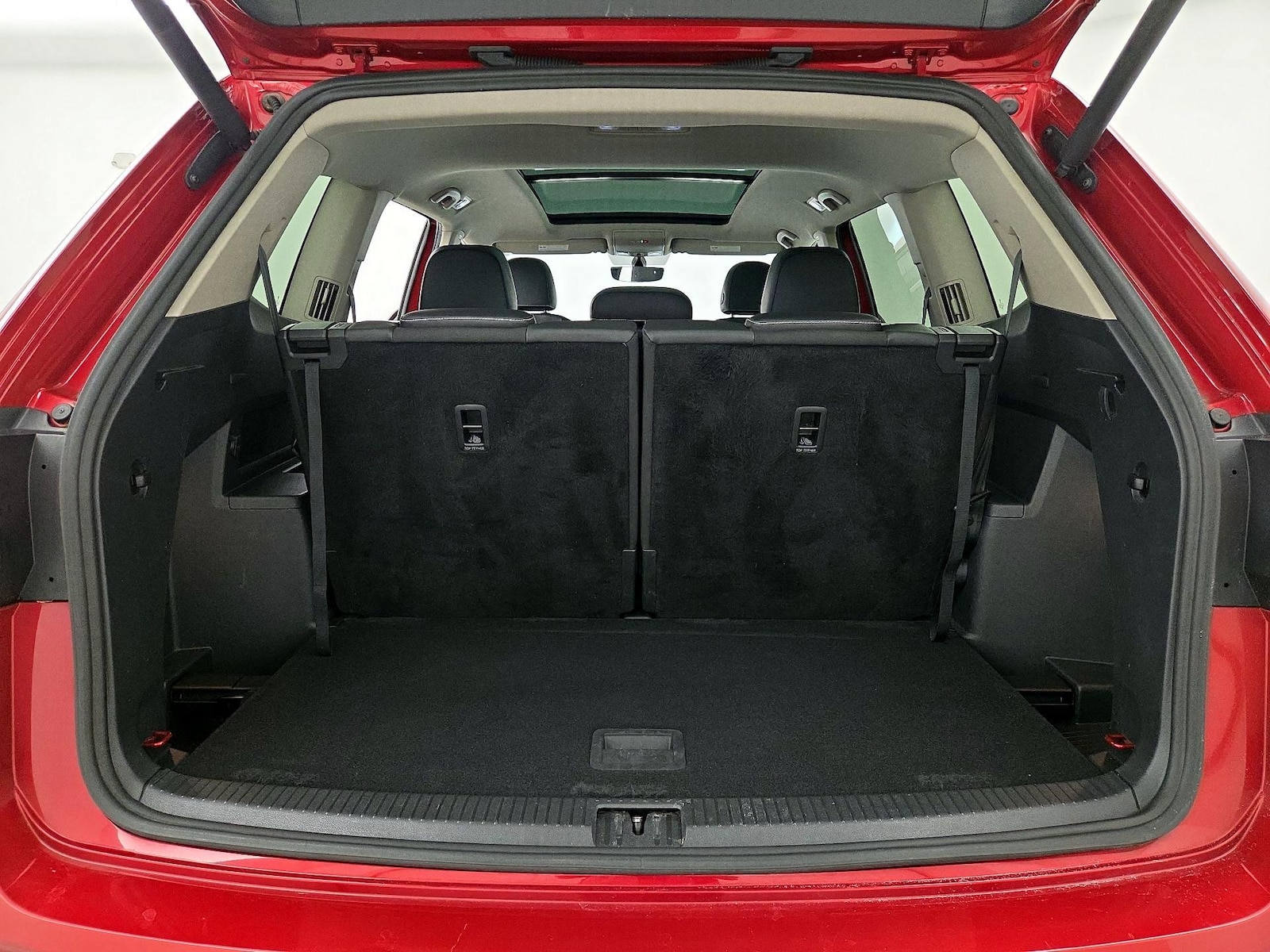 2021 Volkswagen Atlas SE w/Tech R-Line - Photo 23