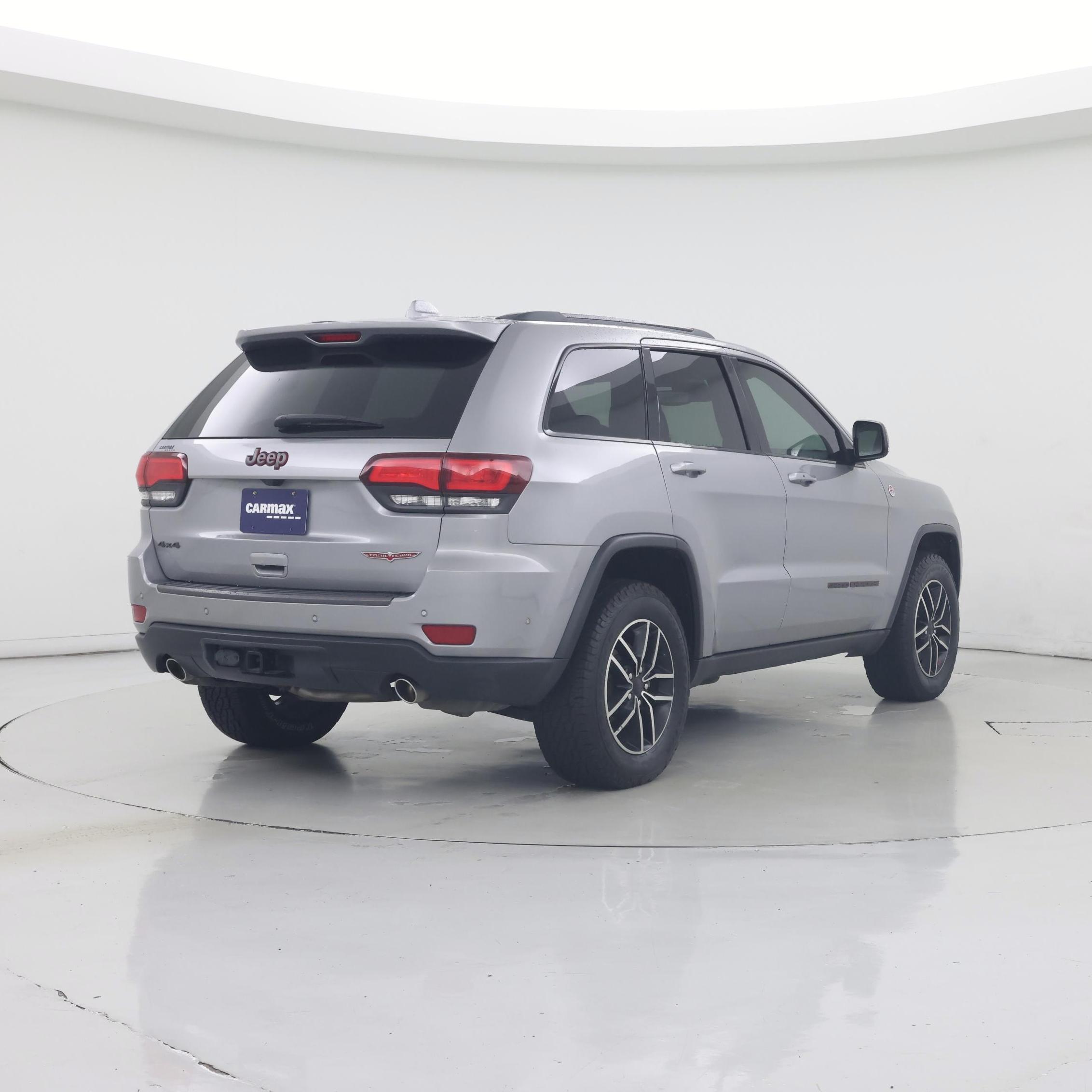 Thumbnail: 2020 Jeep Grand Cherokee - 8