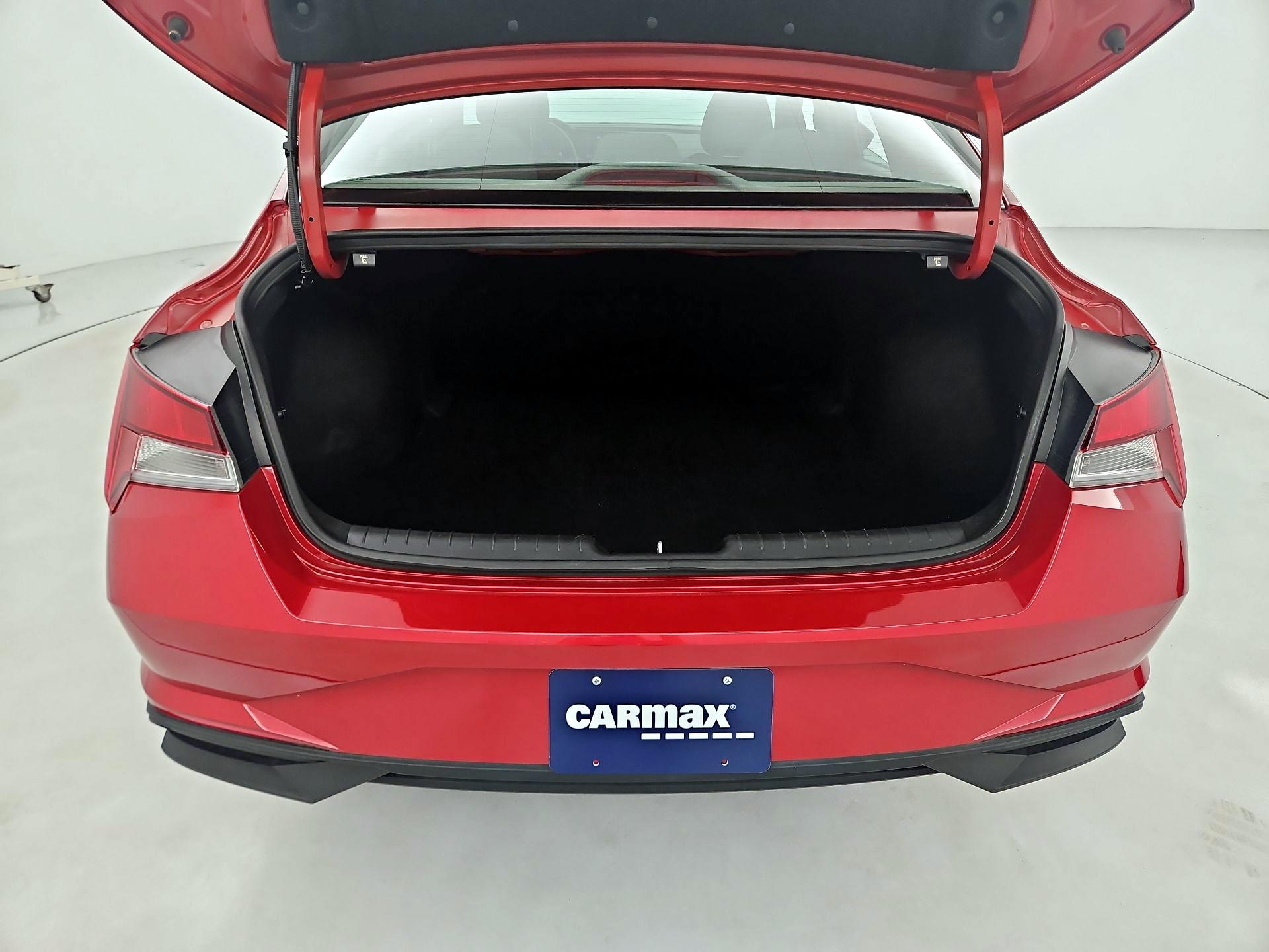 Thumbnail: 2023 Hyundai Elantra - 20