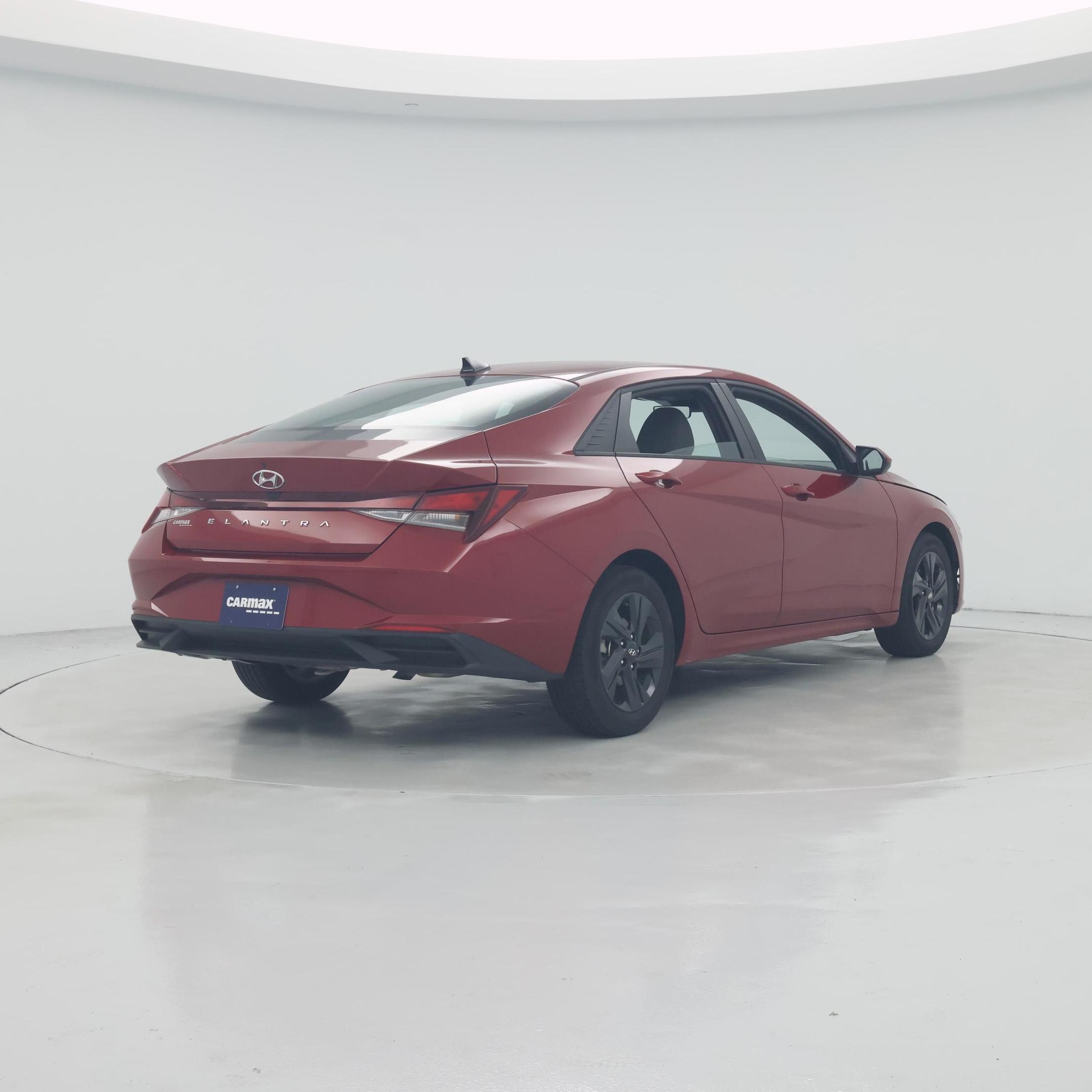 Thumbnail: 2023 Hyundai Elantra - 8