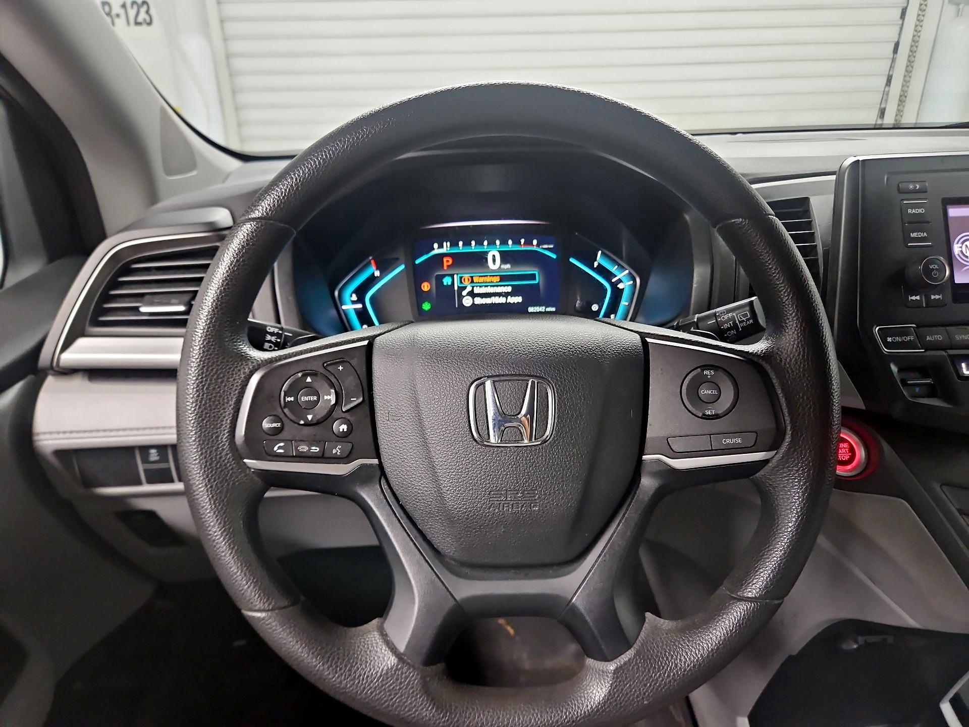 Thumbnail: 2018 Honda Odyssey - 10