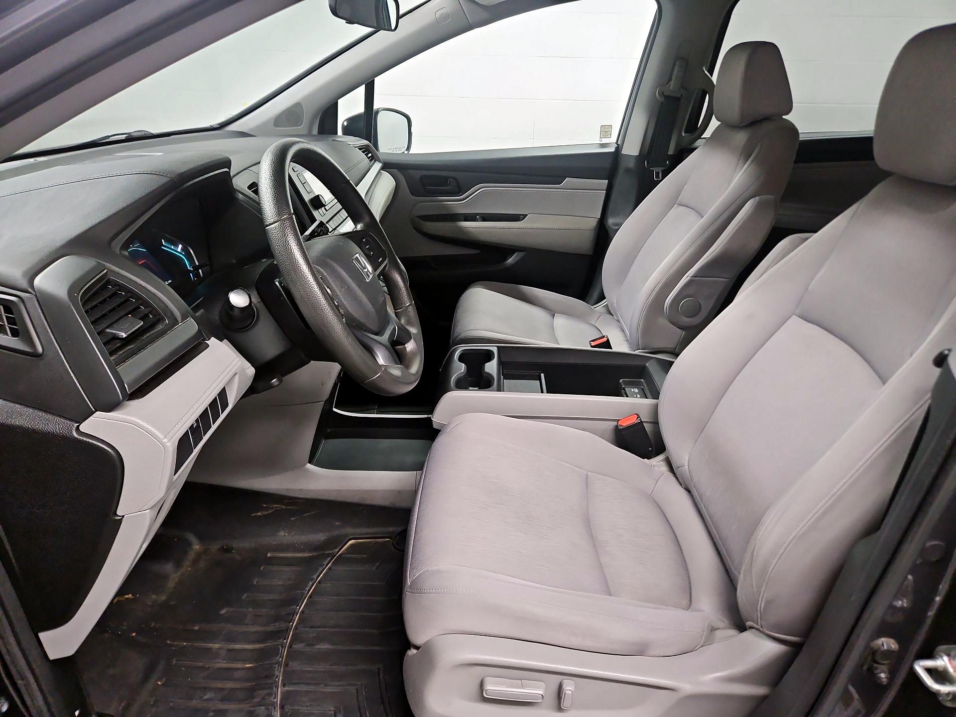 Thumbnail: 2018 Honda Odyssey - 11