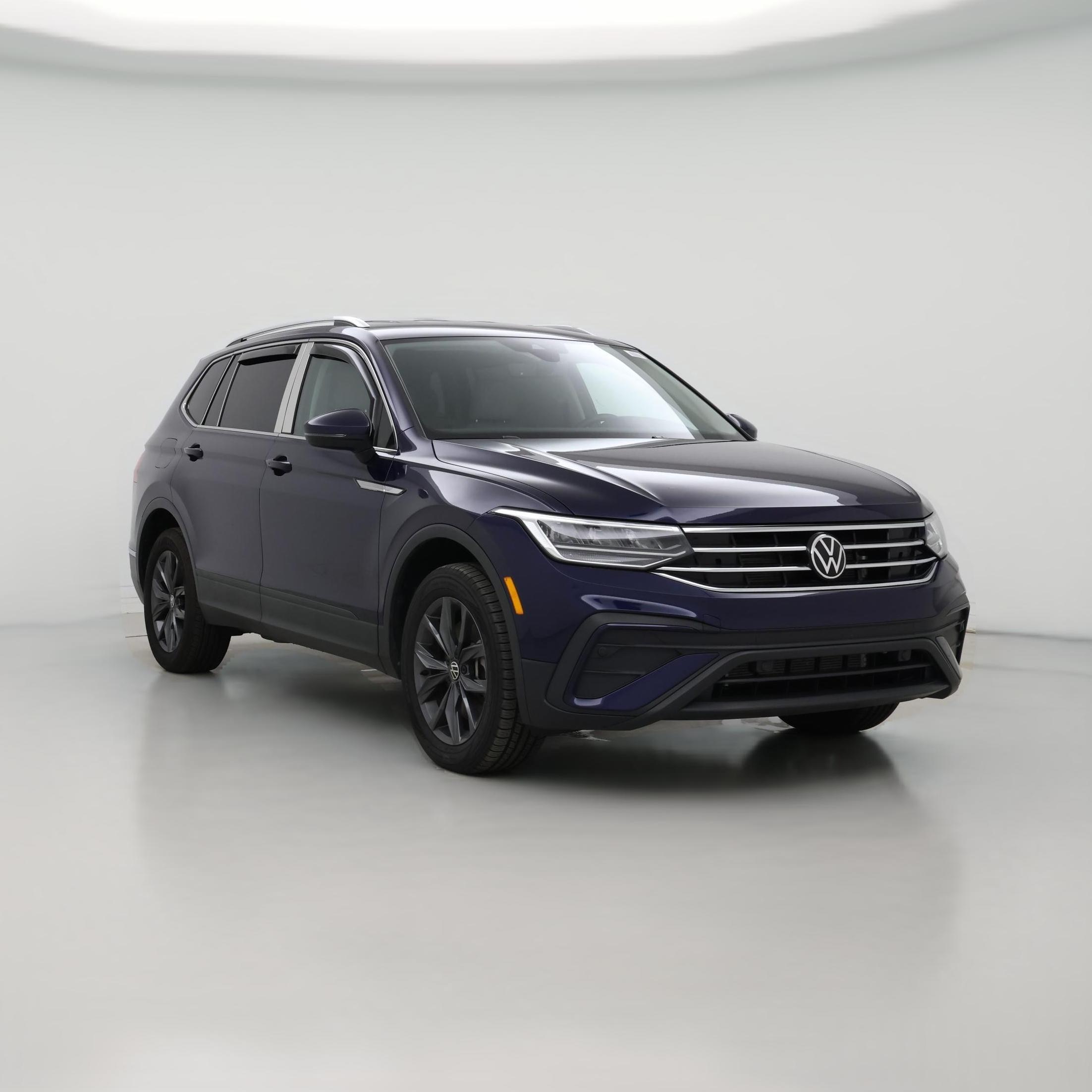 Thumbnail: 2023 Volkswagen Tiguan - 1