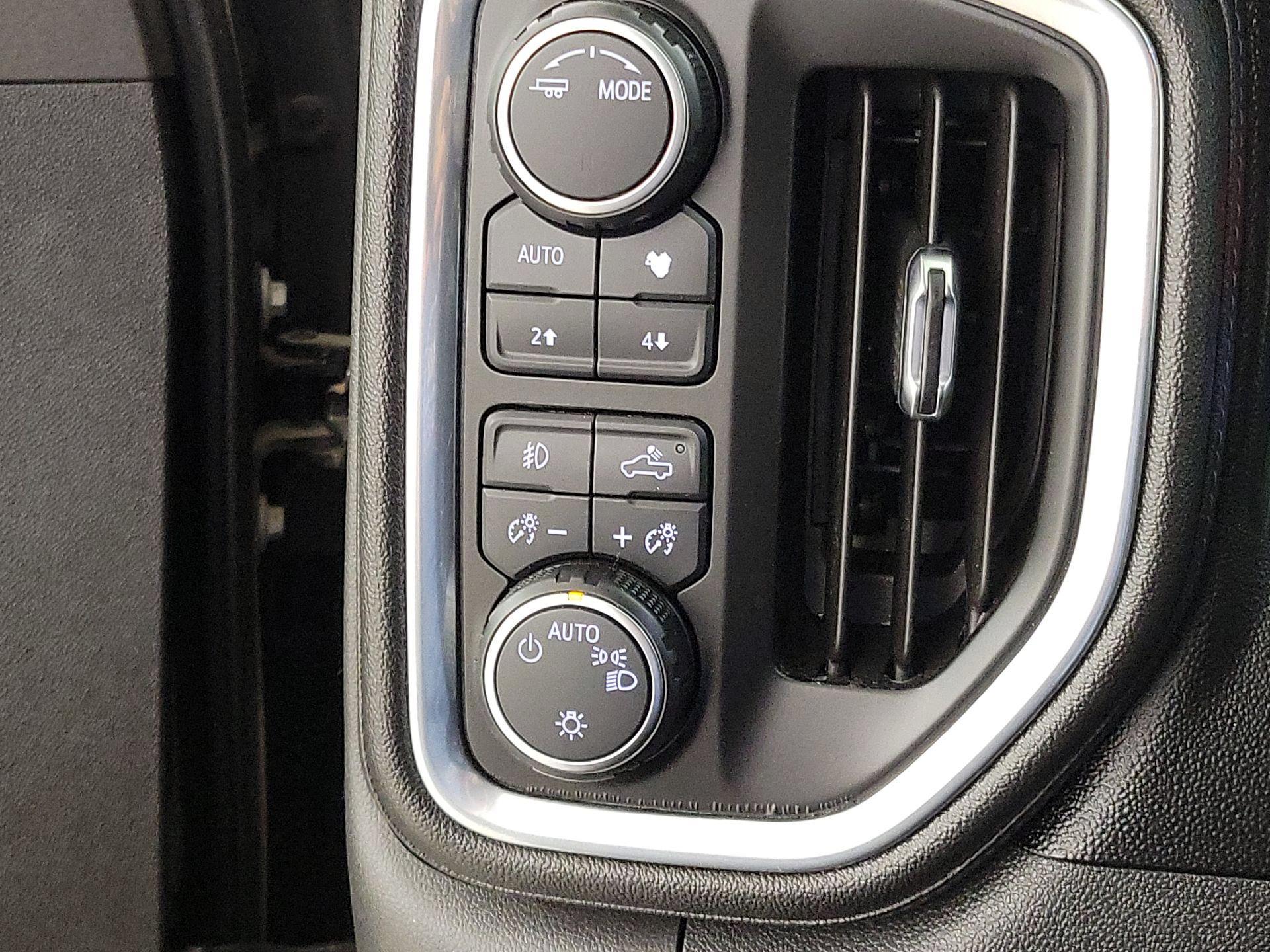Thumbnail: 2021 Chevrolet Silverado 1500 - 13