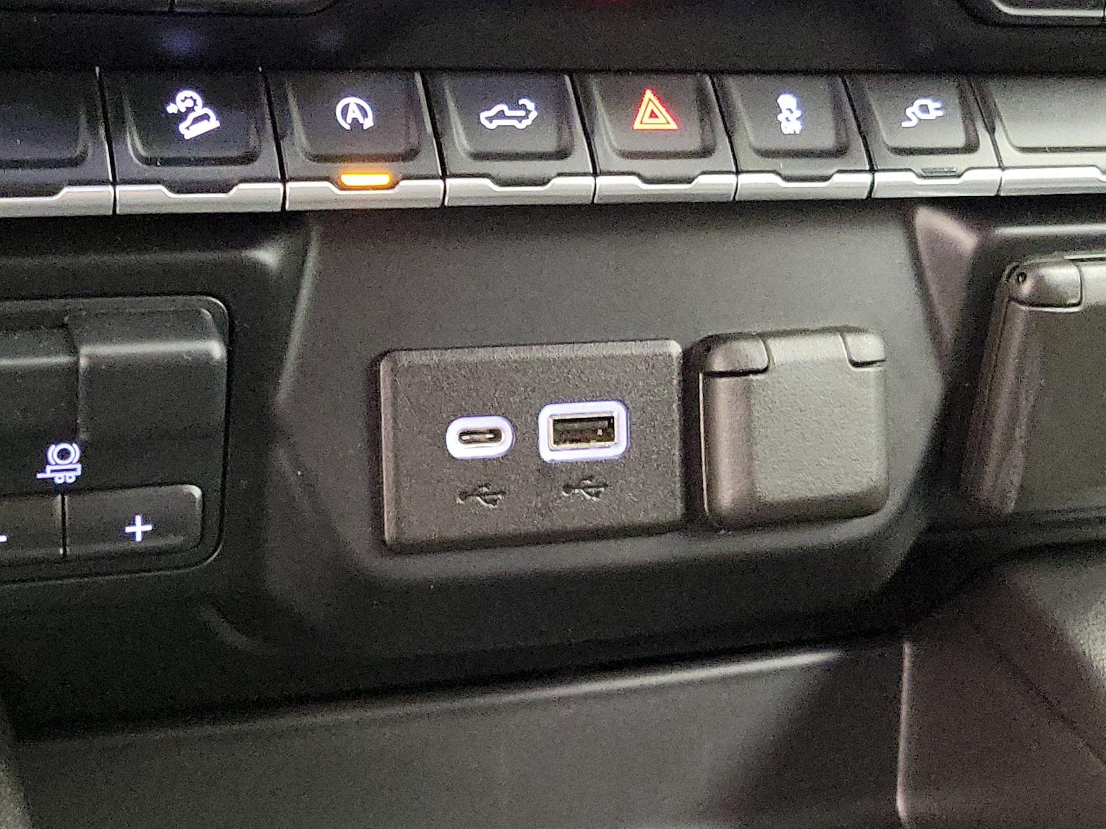 2021 Chevrolet Silverado 1500 RST - Photo 19