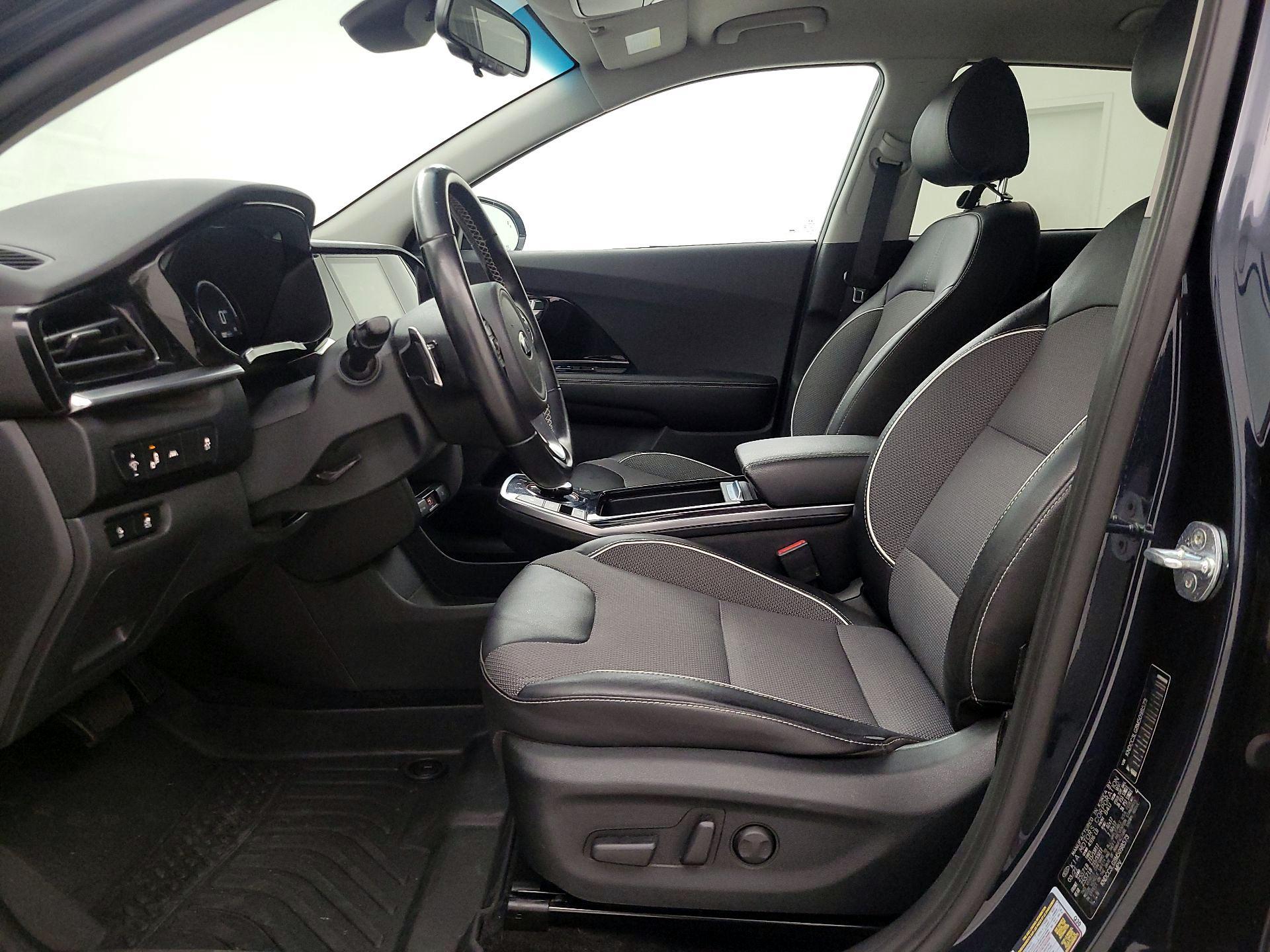 Thumbnail: 2021 Kia Niro - 11