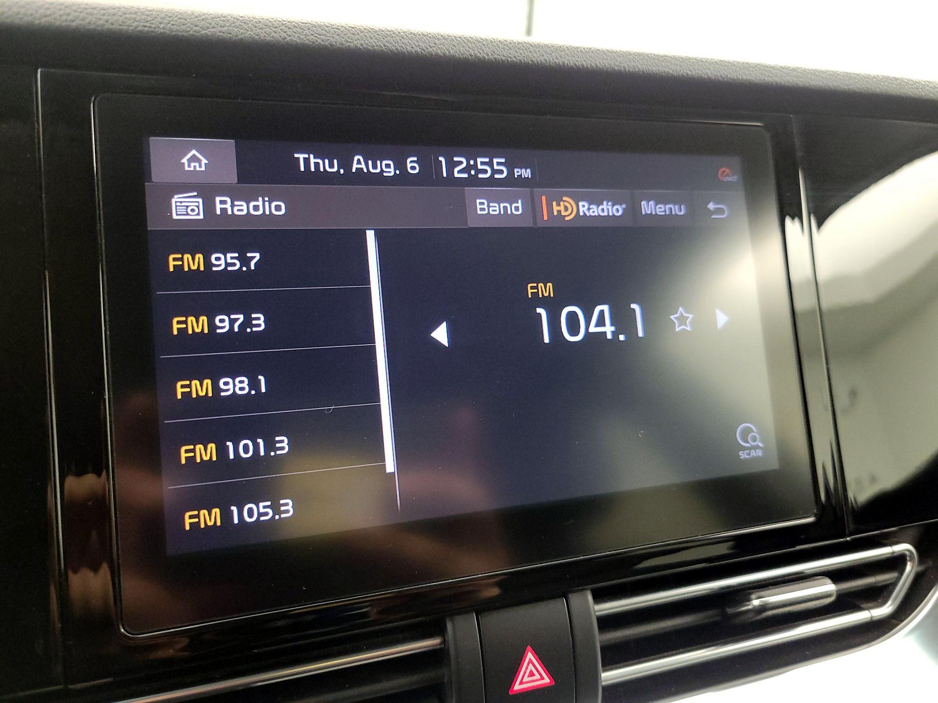 Thumbnail: 2021 Kia Niro - 15