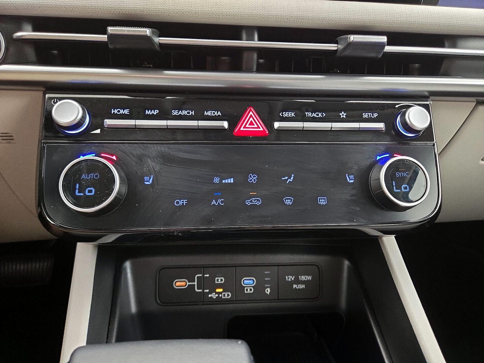 2025 Hyundai Tucson SEL Convenience - Photo 18