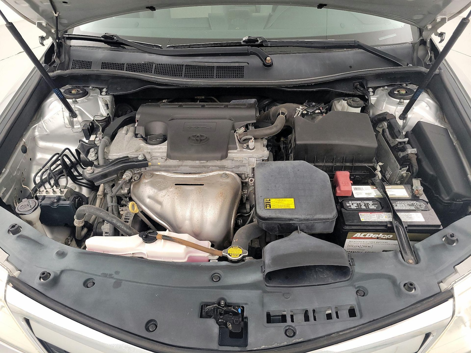 2014 Toyota Camry XLE - Photo 24