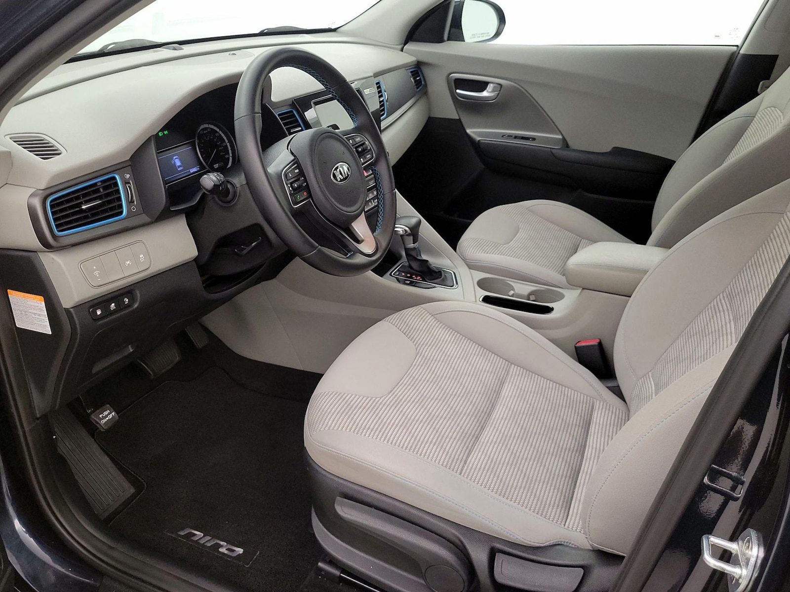 2019 Kia Niro LX - Photo 12