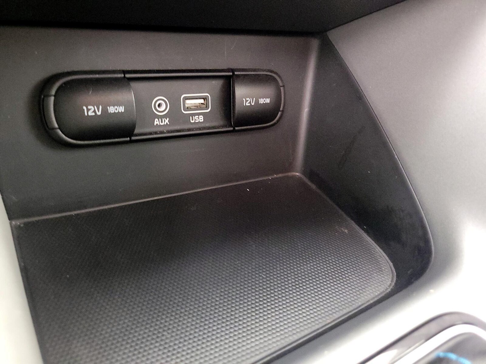 2019 Kia Niro LX - Photo 19