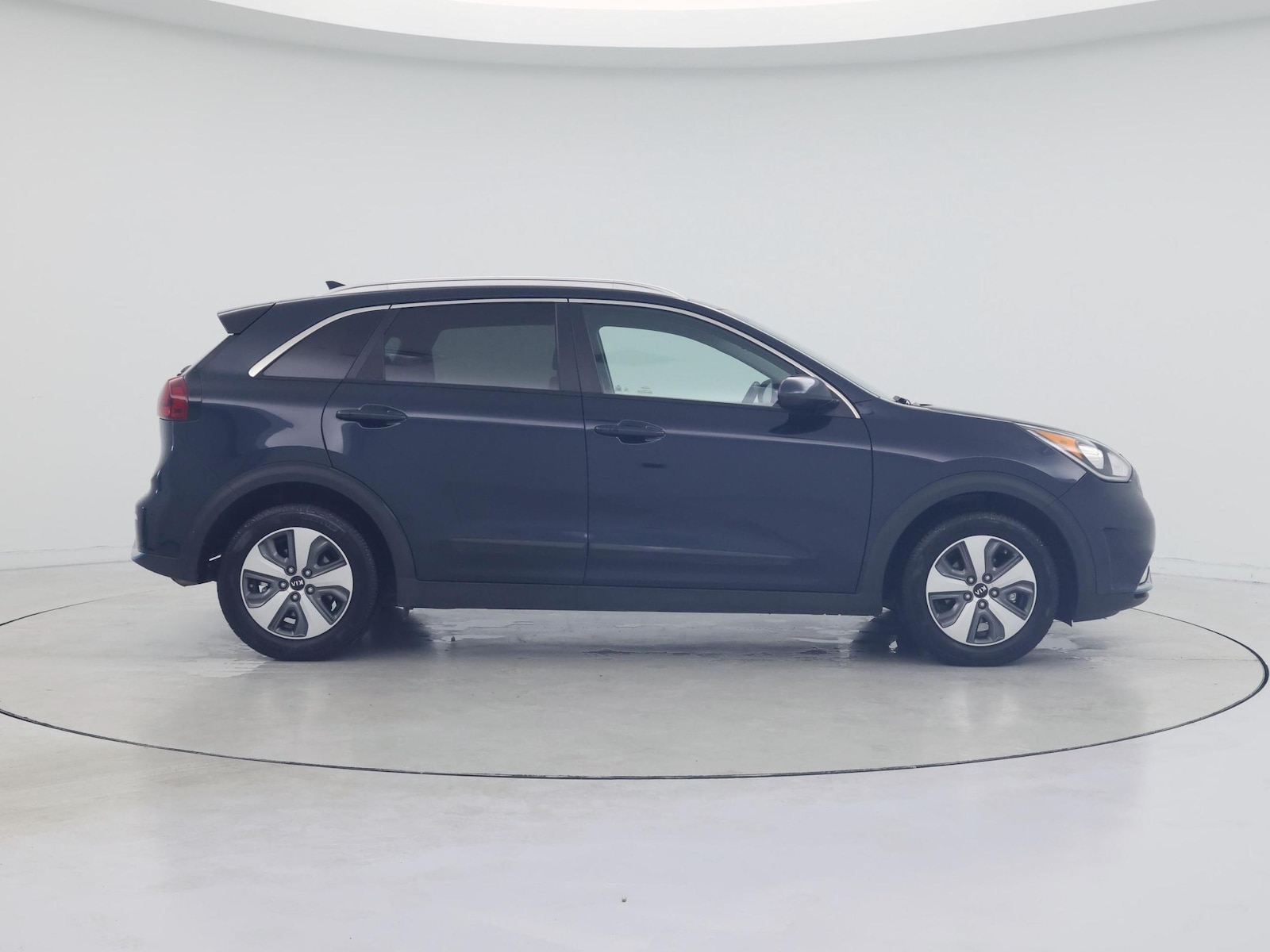 2019 Kia Niro LX - Photo 8