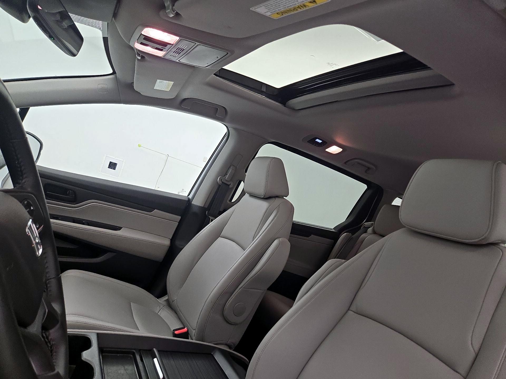 Thumbnail: 2023 Honda Odyssey - 19
