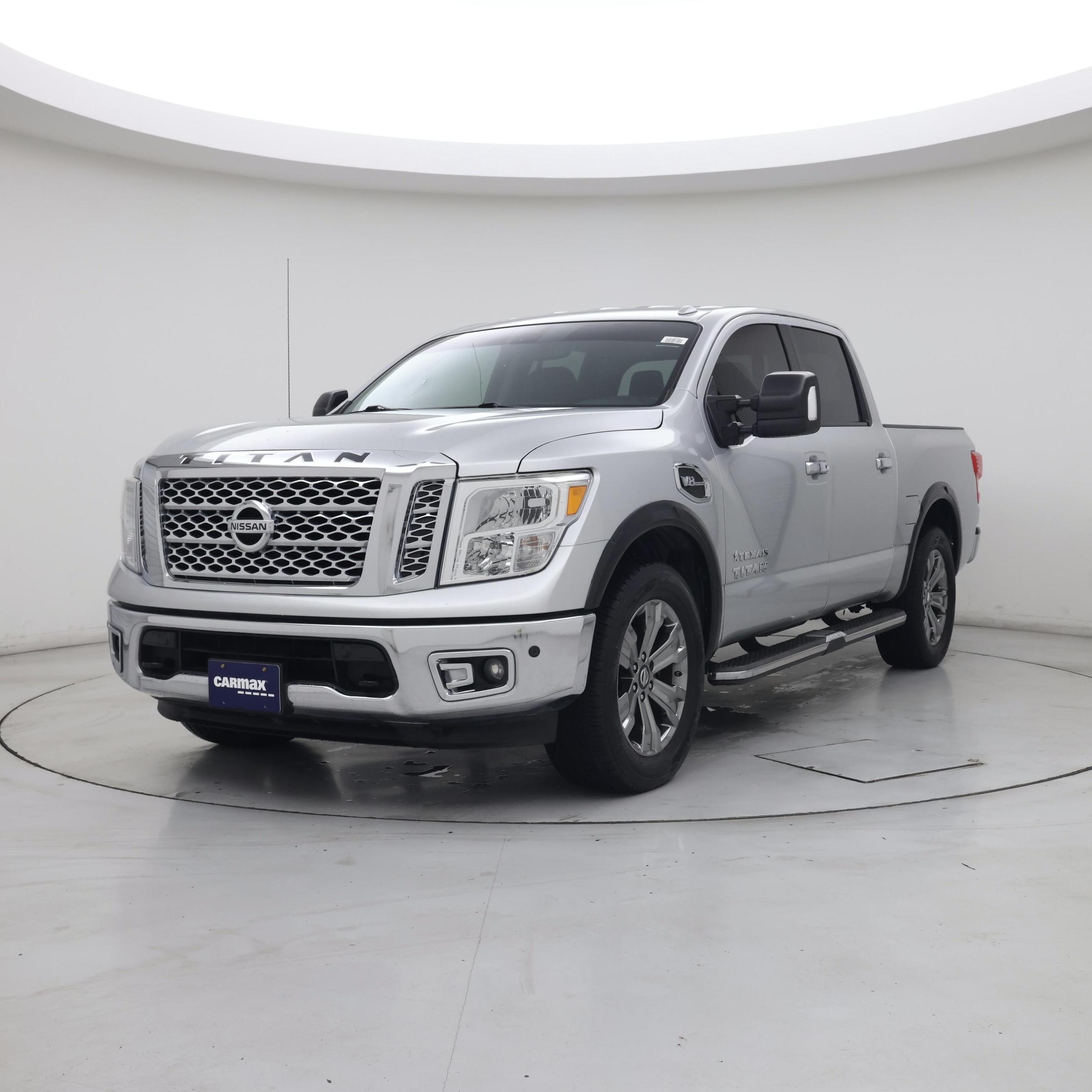 Thumbnail: 2017 Nissan Titan - 4