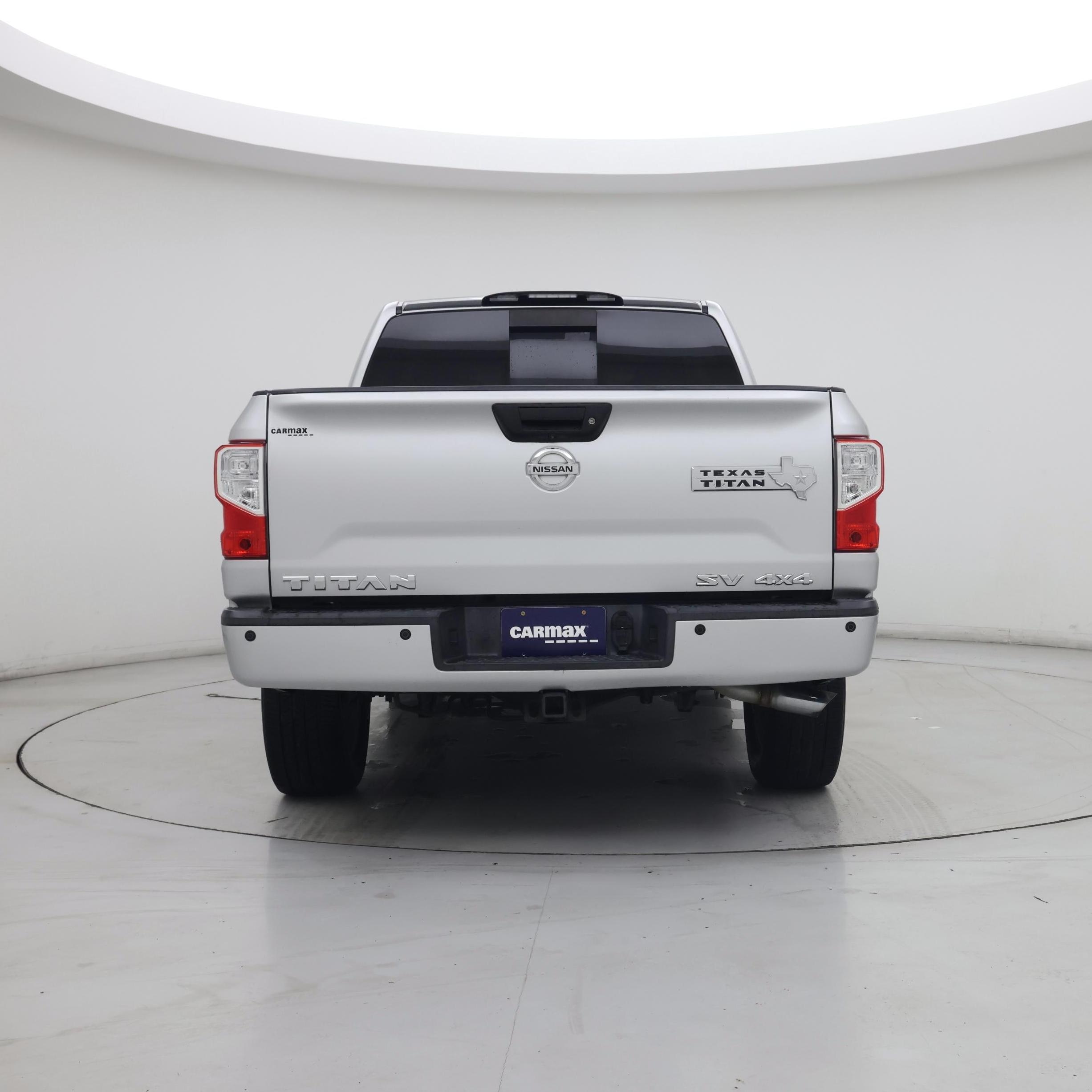 Thumbnail: 2017 Nissan Titan - 6