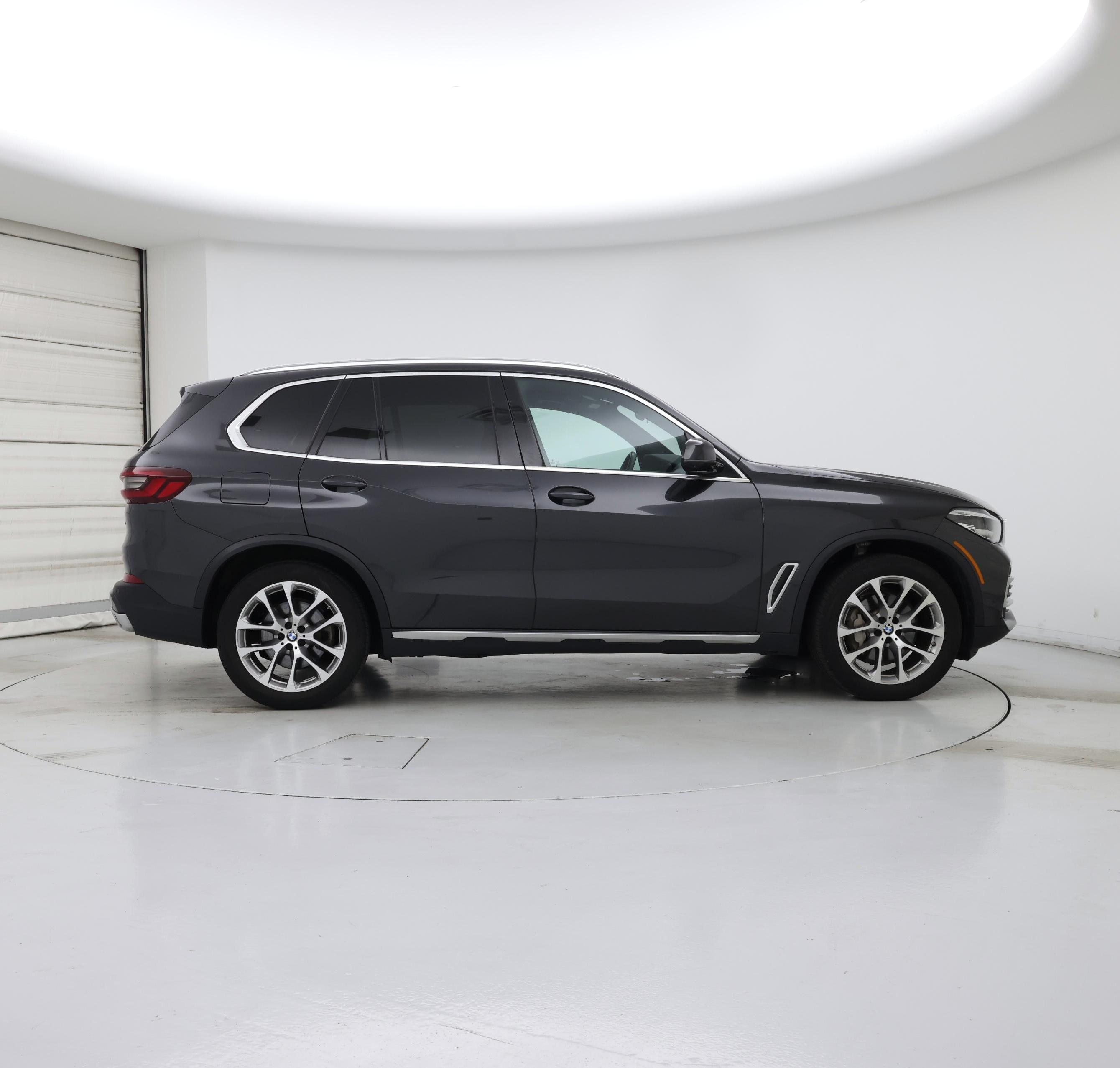 Thumbnail: 2023 BMW X5 - 7