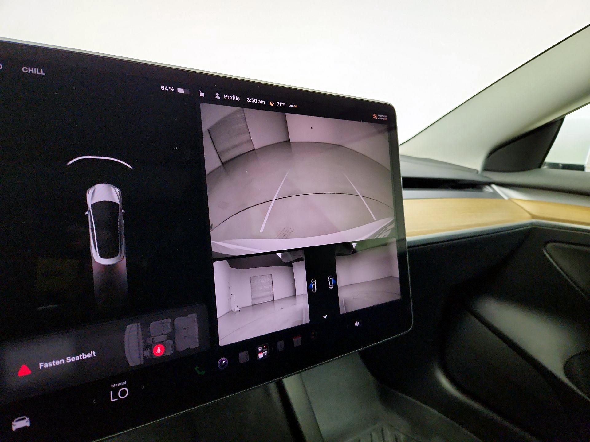 Thumbnail: 2022 Tesla Model 3 - 14