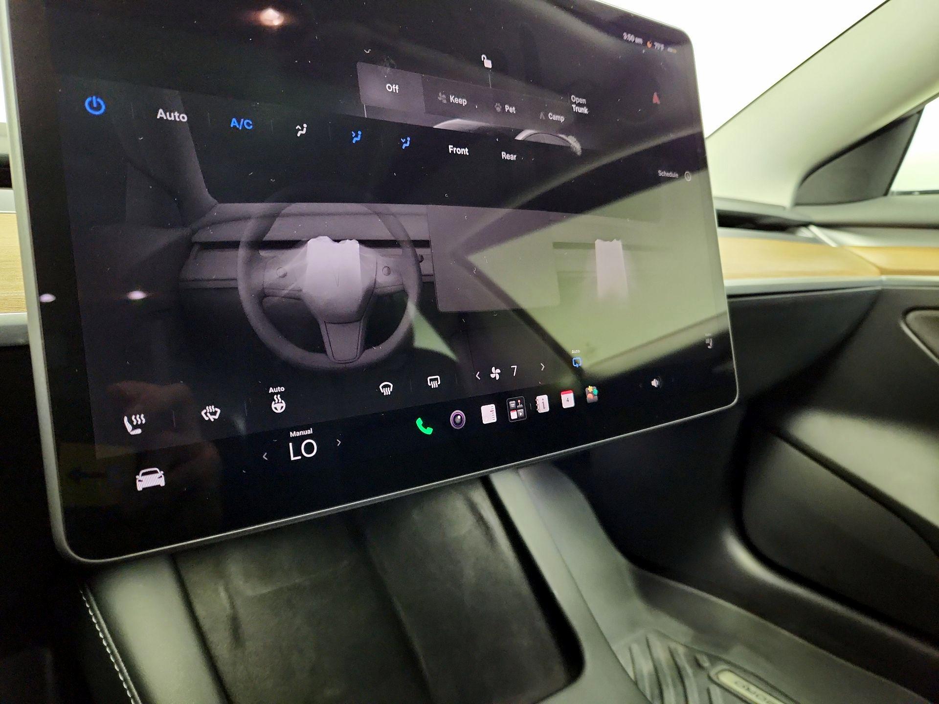 Thumbnail: 2022 Tesla Model 3 - 16