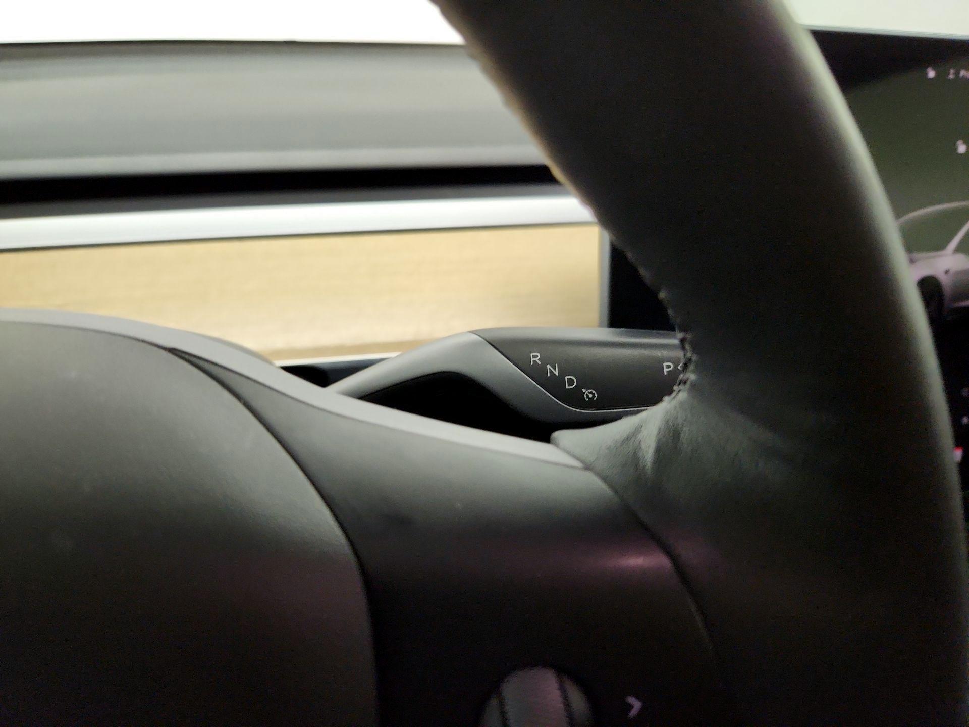 Thumbnail: 2022 Tesla Model 3 - 17