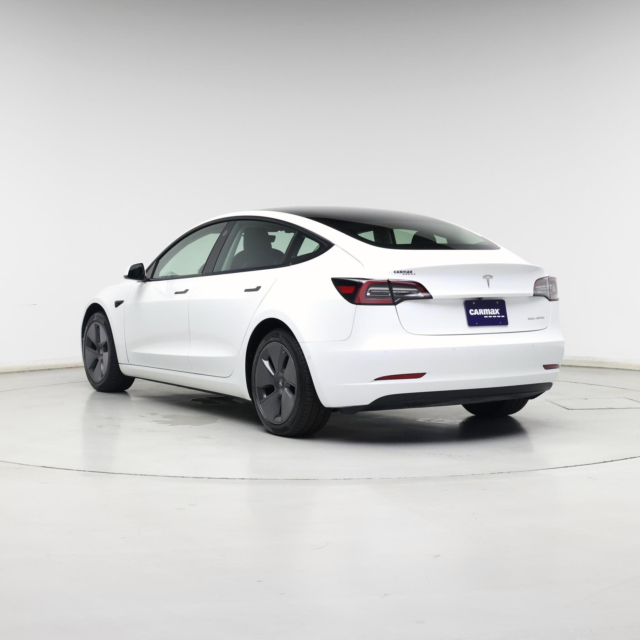 Thumbnail: 2022 Tesla Model 3 - 8