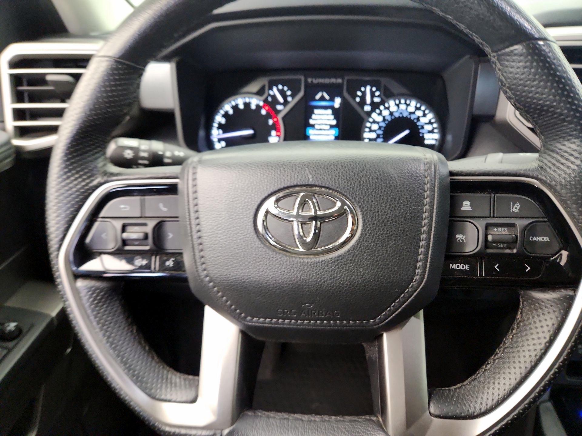 Thumbnail: 2022 Toyota Tundra - 10