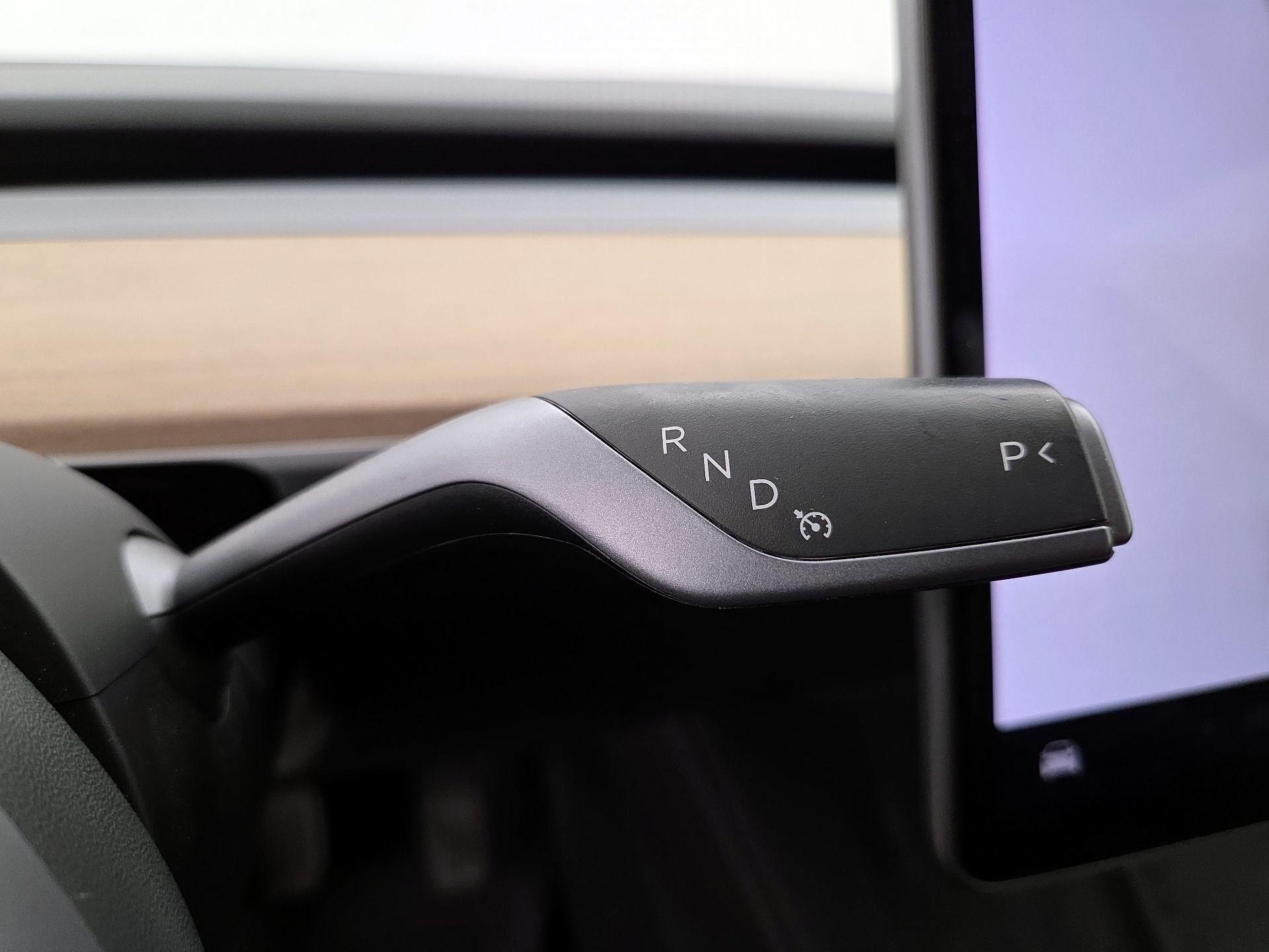 Thumbnail: 2023 Tesla Model 3 - 17