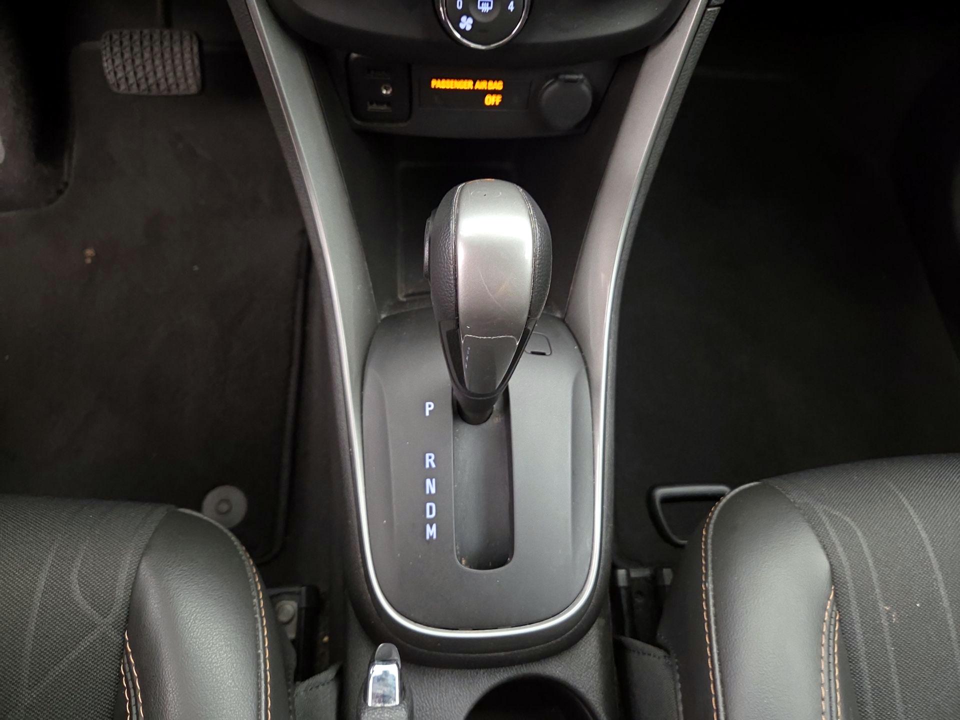 Thumbnail: 2018 Chevrolet Trax - 17