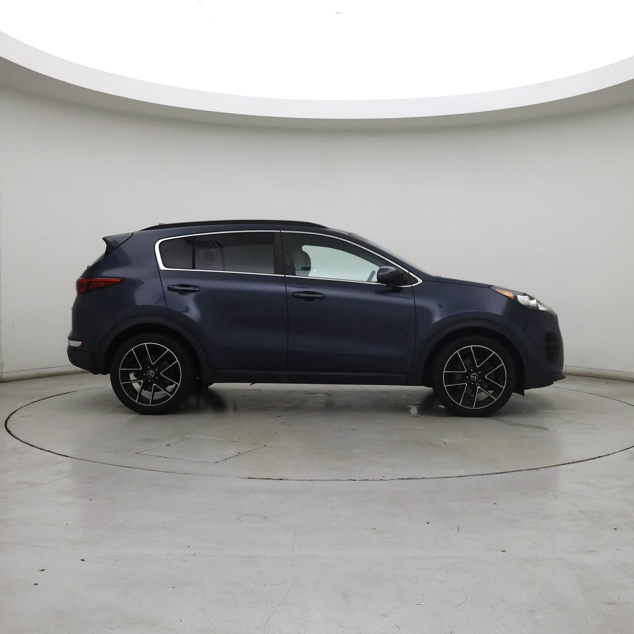 Thumbnail: 2017 Kia Sportage - 7