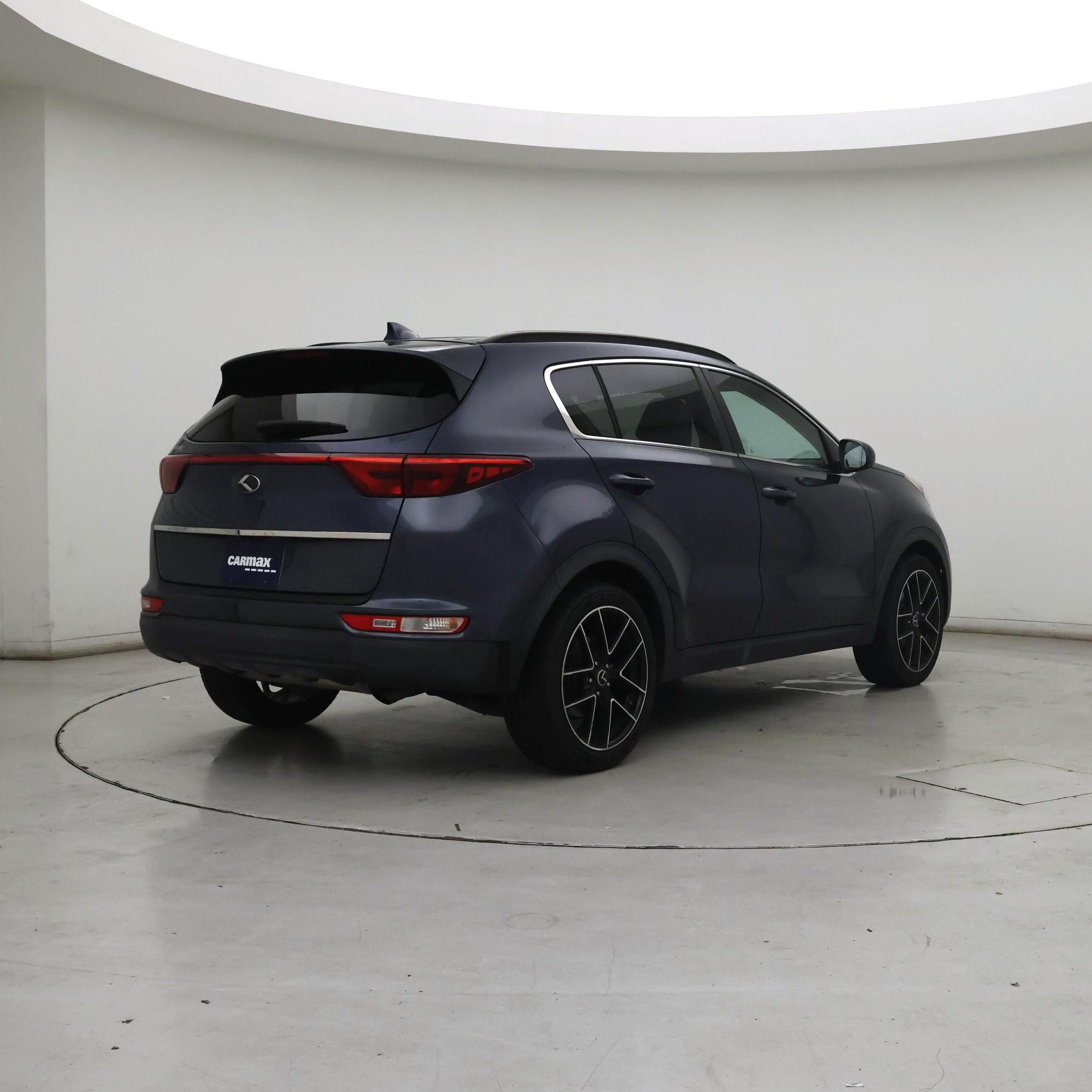 Thumbnail: 2017 Kia Sportage - 8