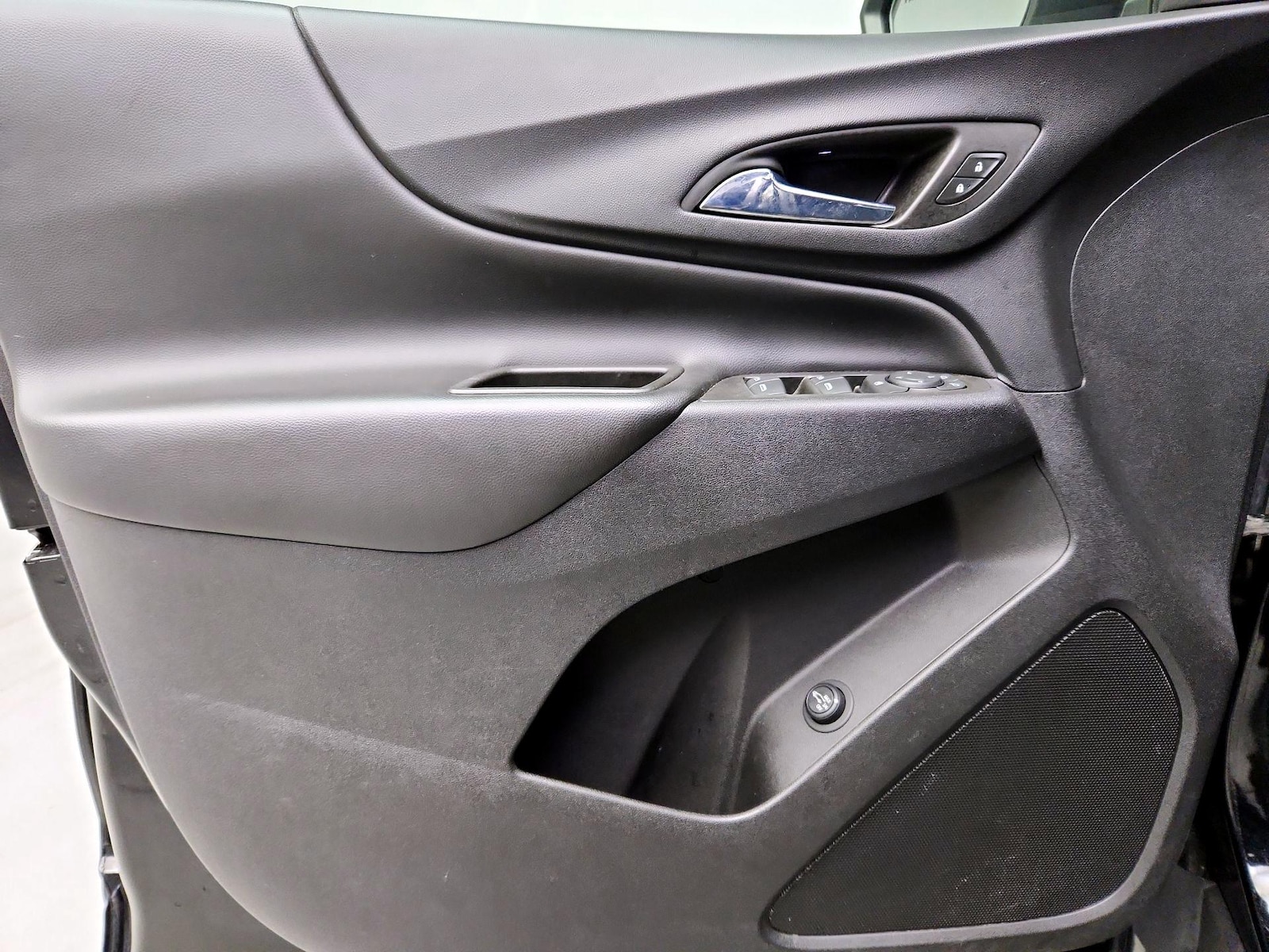 2022 Chevrolet Equinox LT - Photo 11