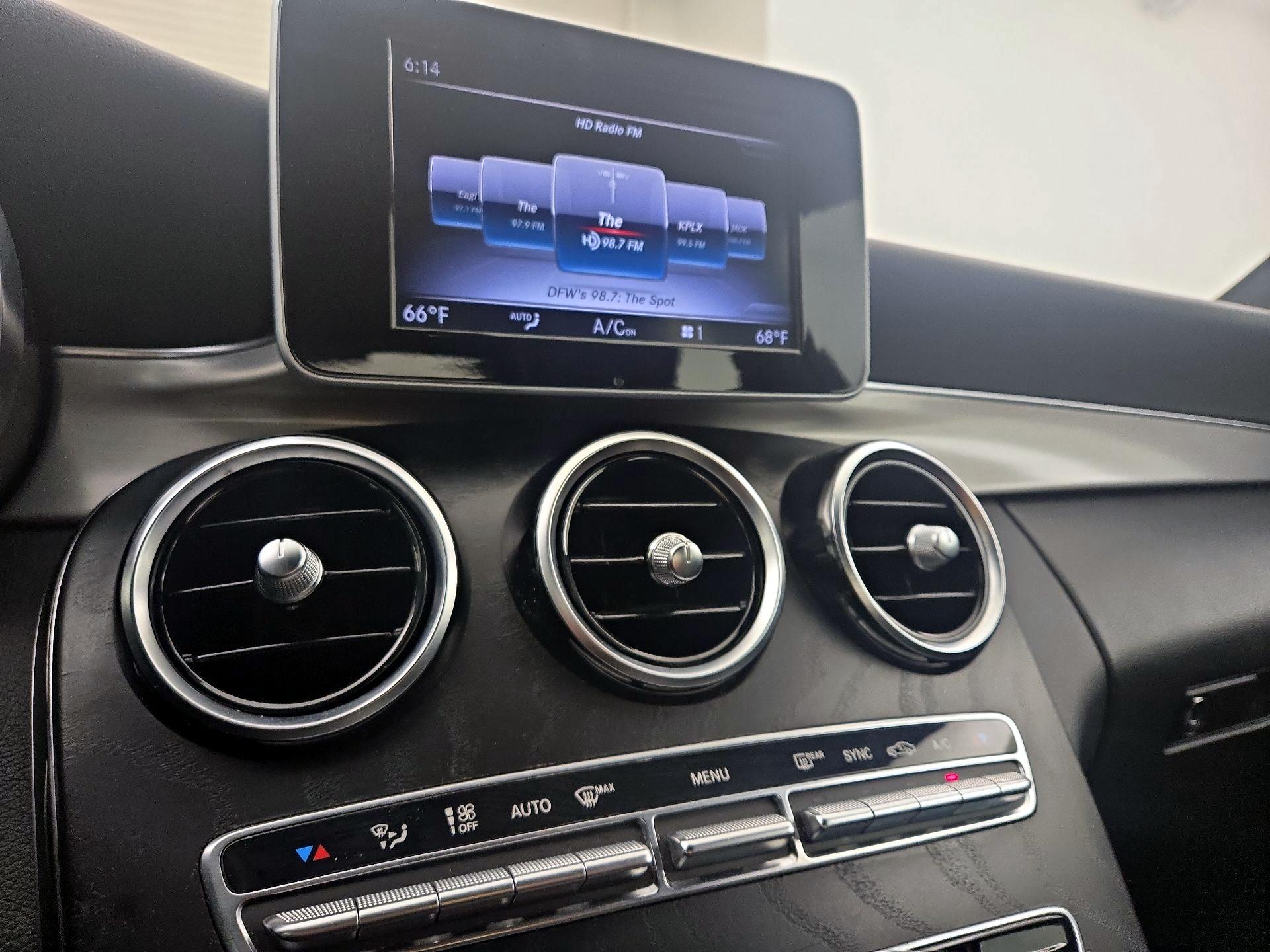 Thumbnail: 2018 Mercedes-Benz C-Class - 16