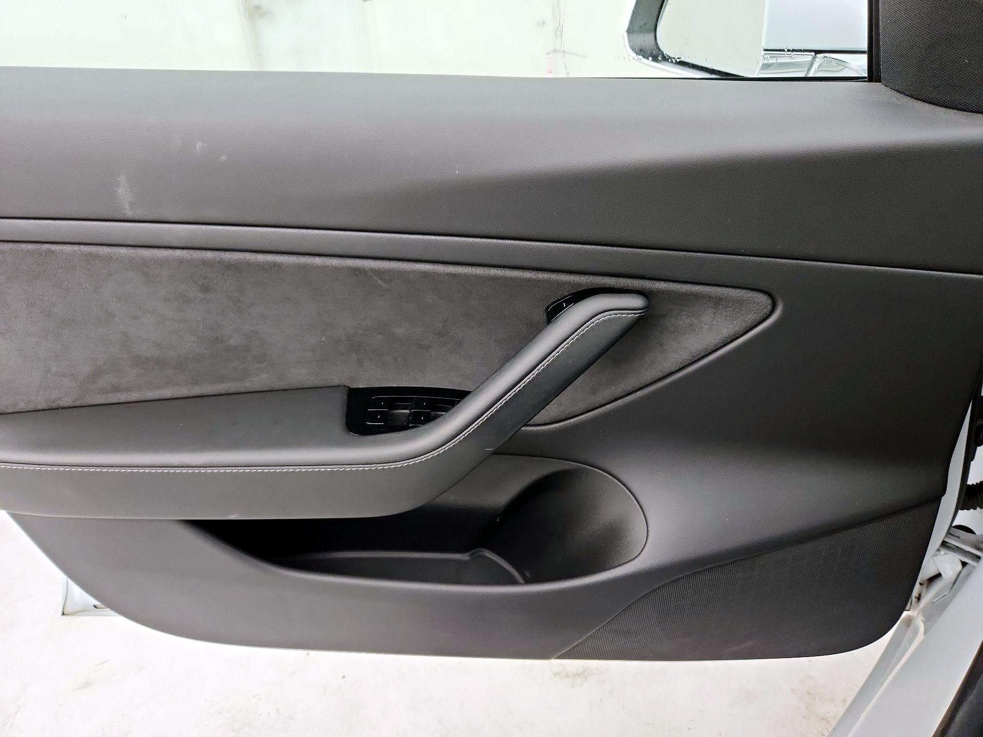 Thumbnail: 2019 Tesla Model 3 - 12