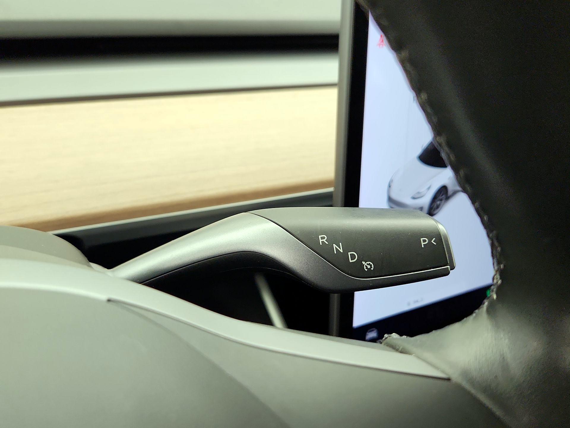 Thumbnail: 2019 Tesla Model 3 - 17