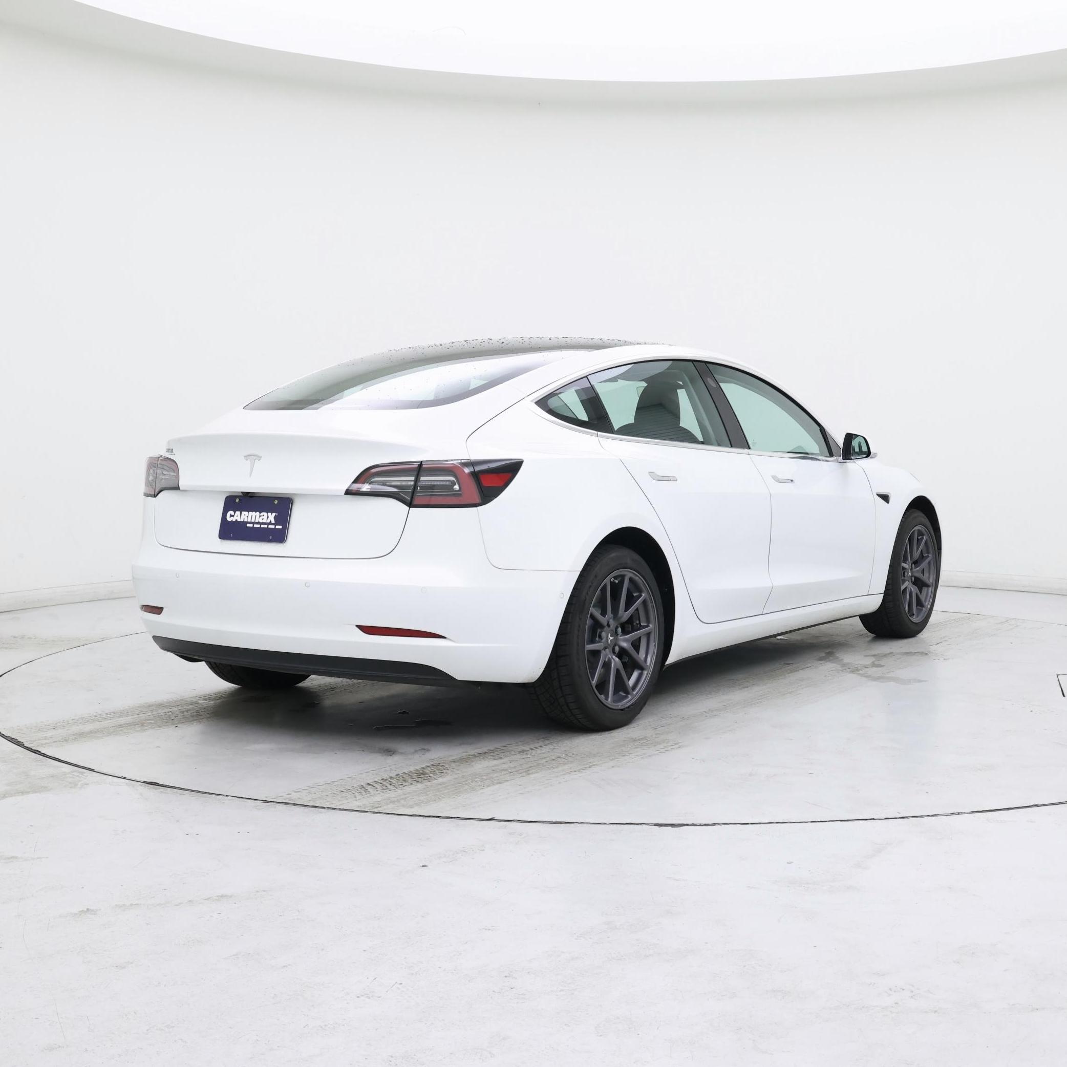 Thumbnail: 2019 Tesla Model 3 - 8